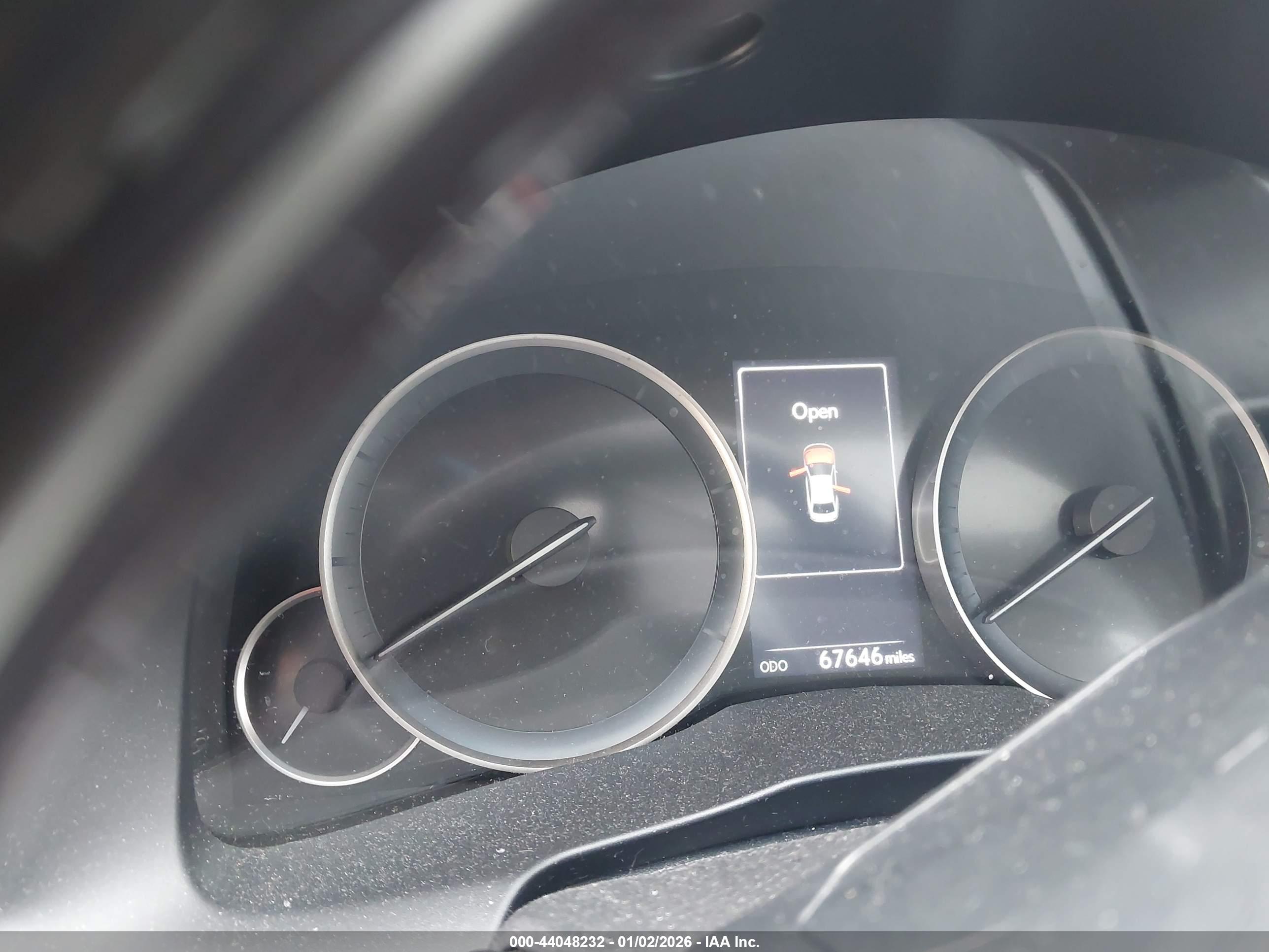 LEXUS ES image 7