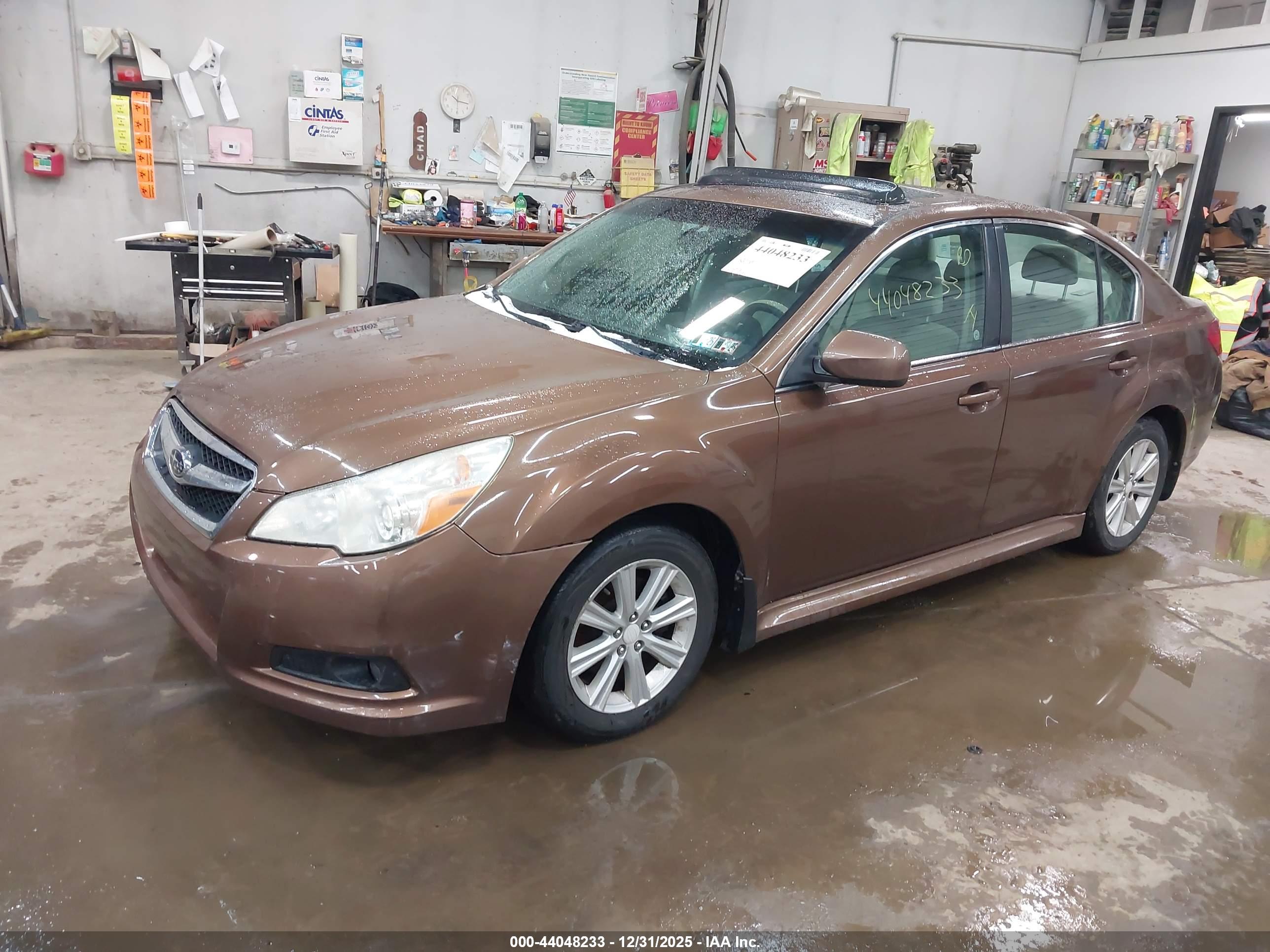 SUBARU LEGACY image 2