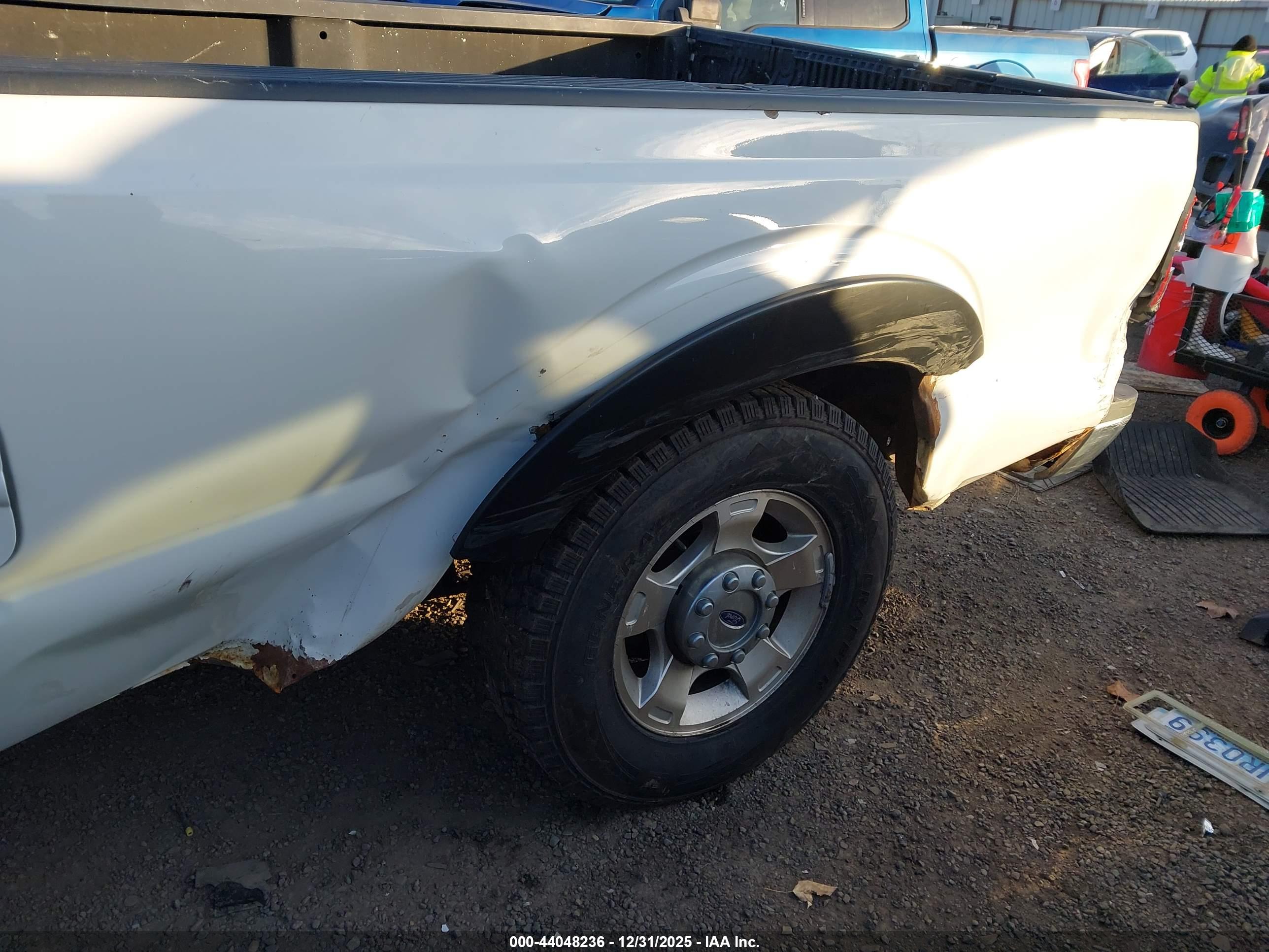 FORD F-250 image 6