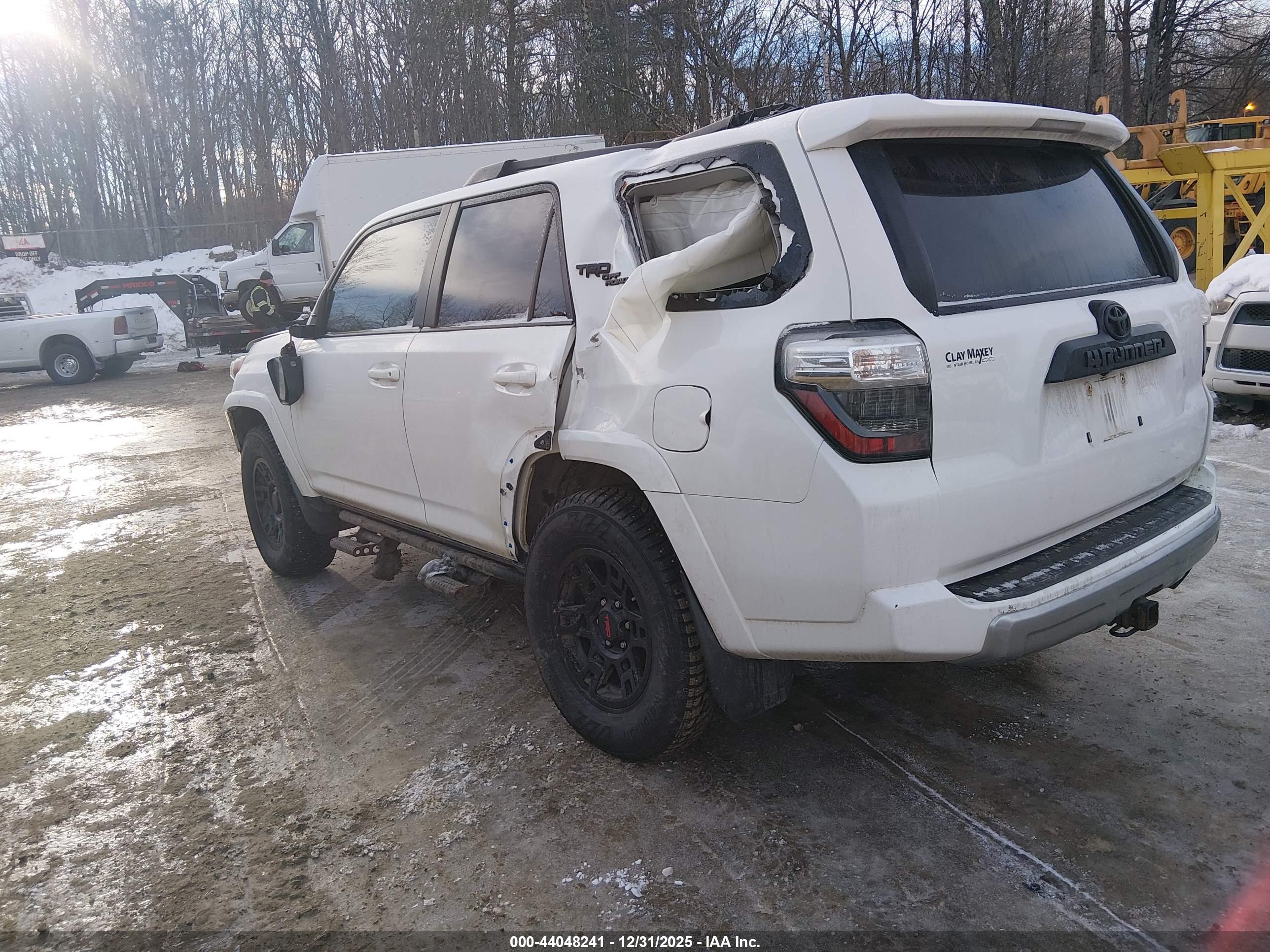 TOYOTA 4RUNNER image 3