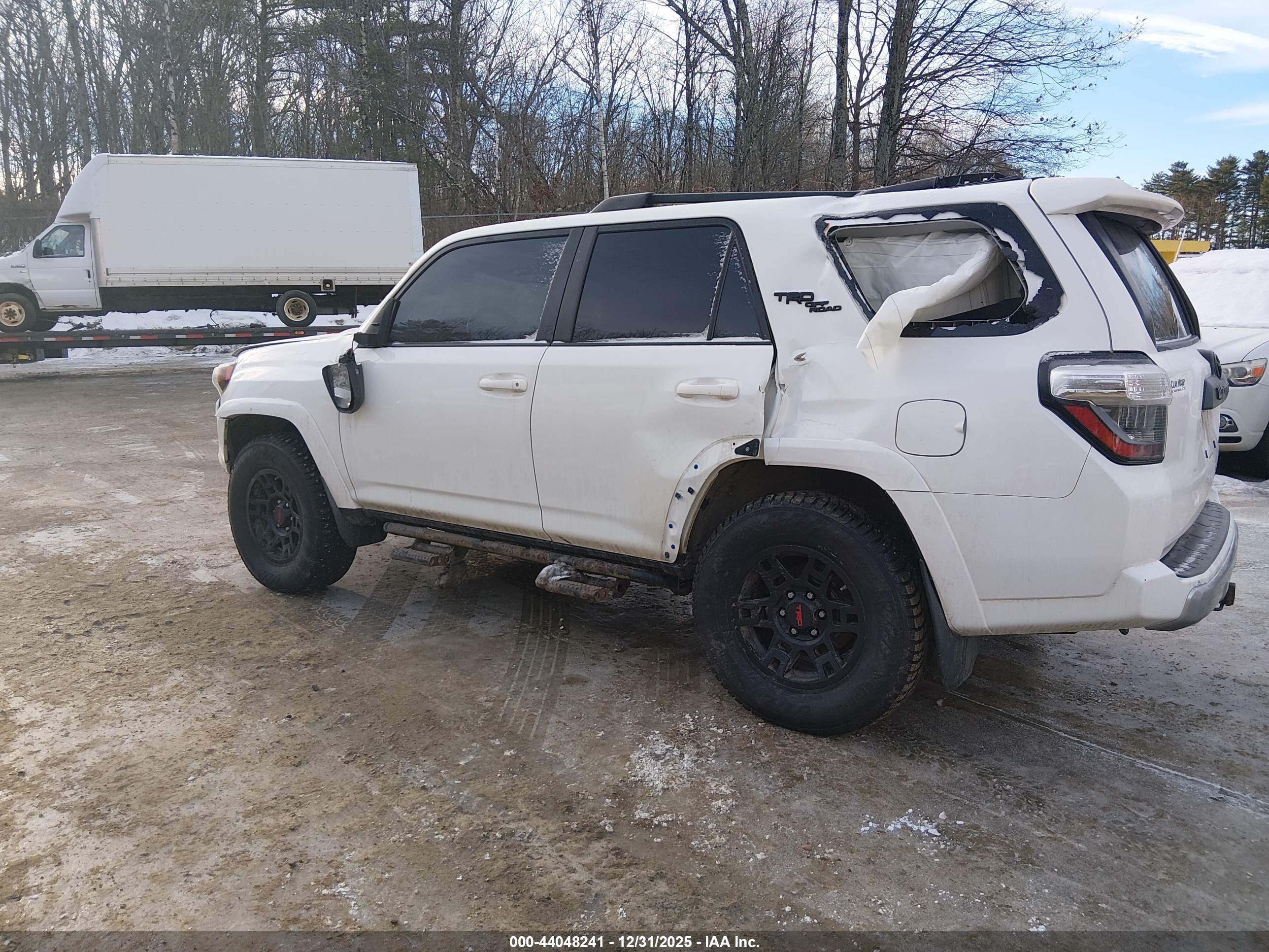 TOYOTA 4RUNNER image 6