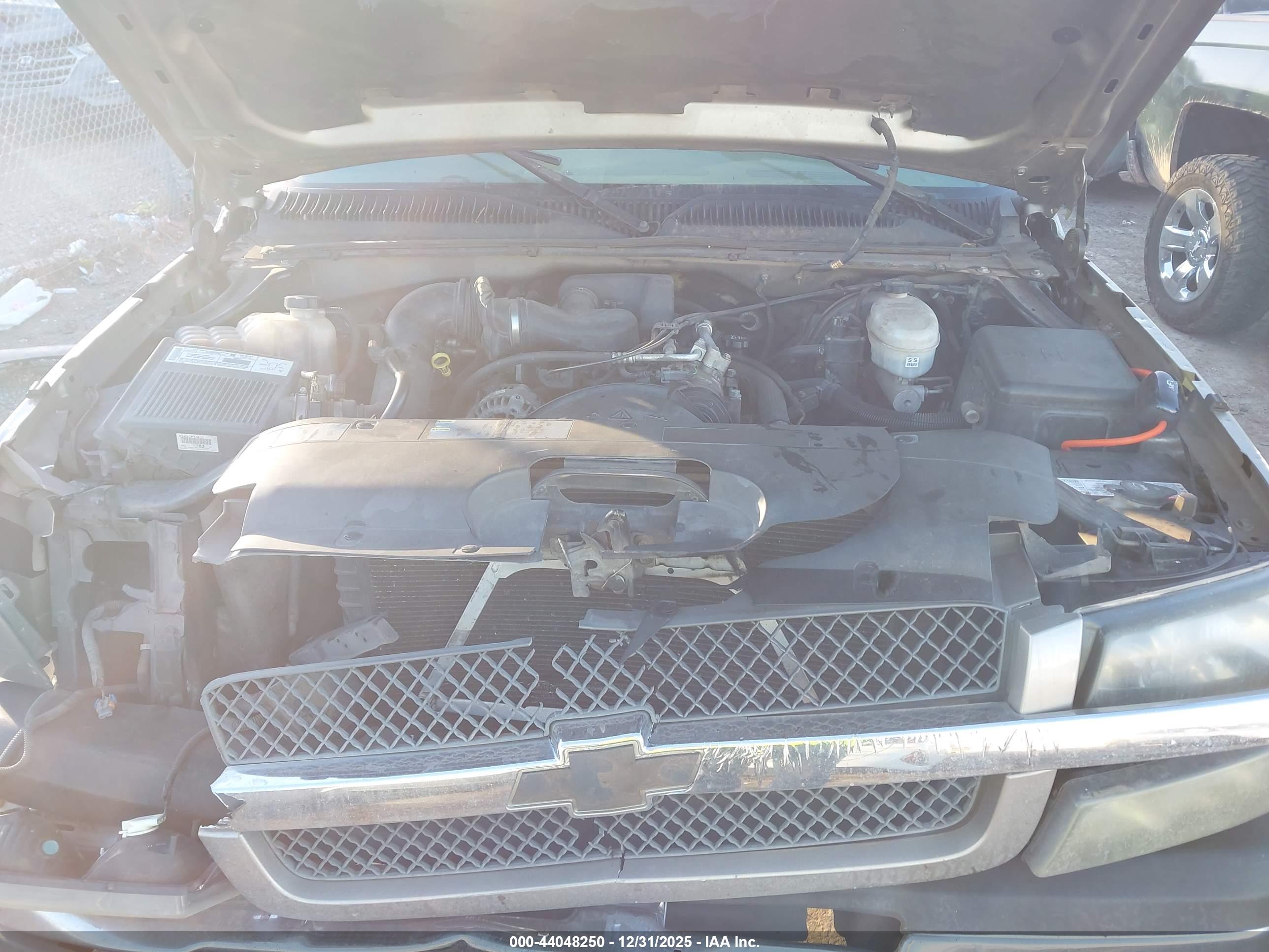 CHEVROLET SILVERADO image 10