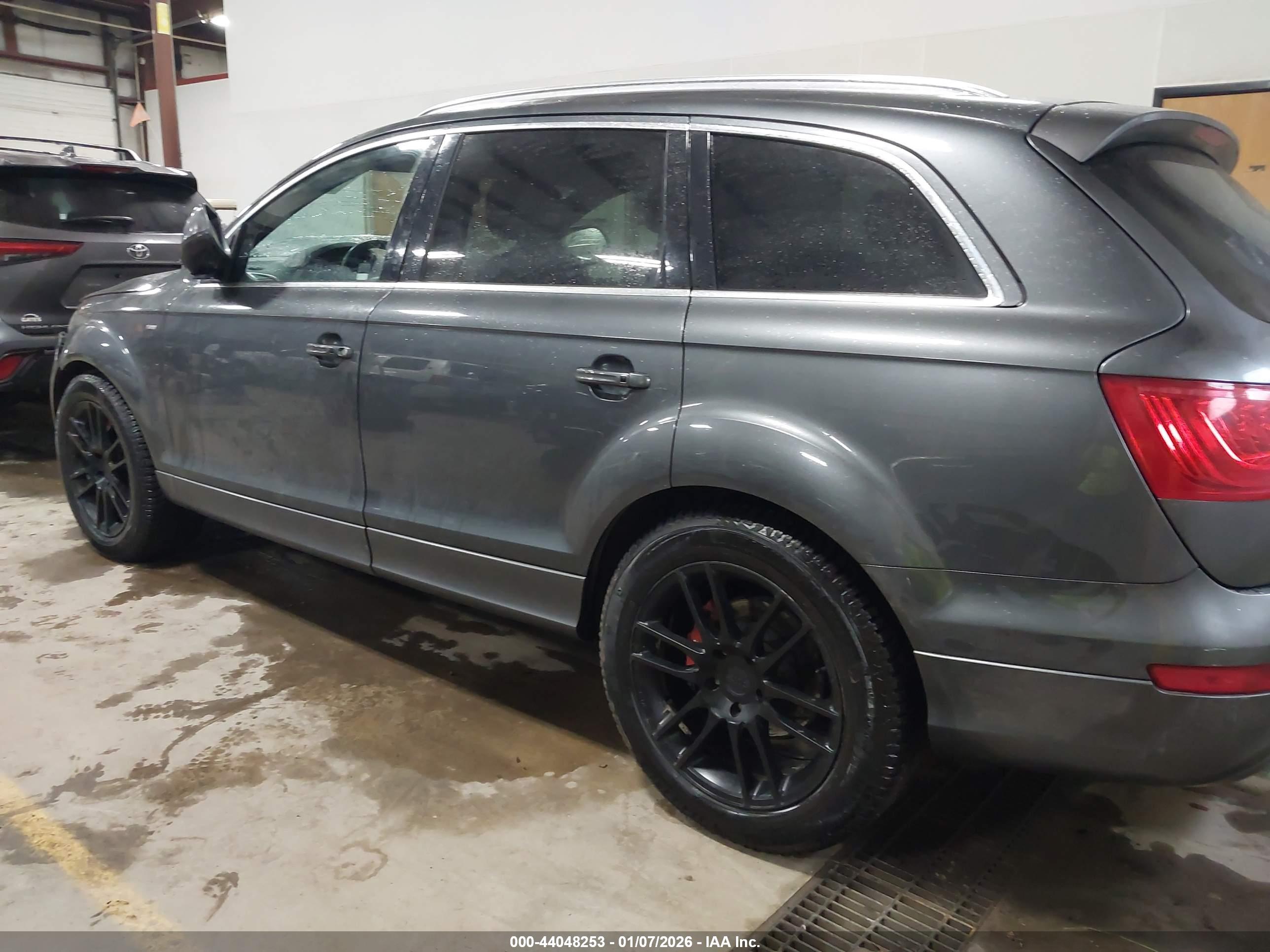 AUDI Q7 image 3