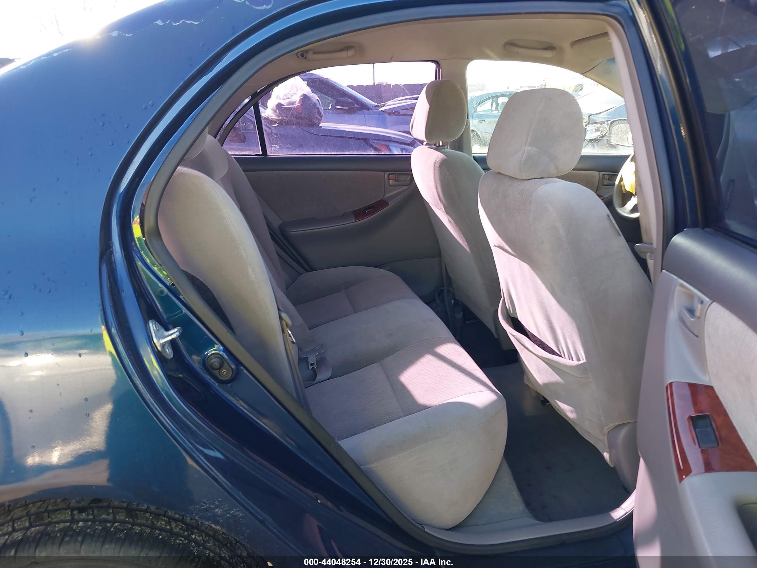 TOYOTA COROLLA image 8