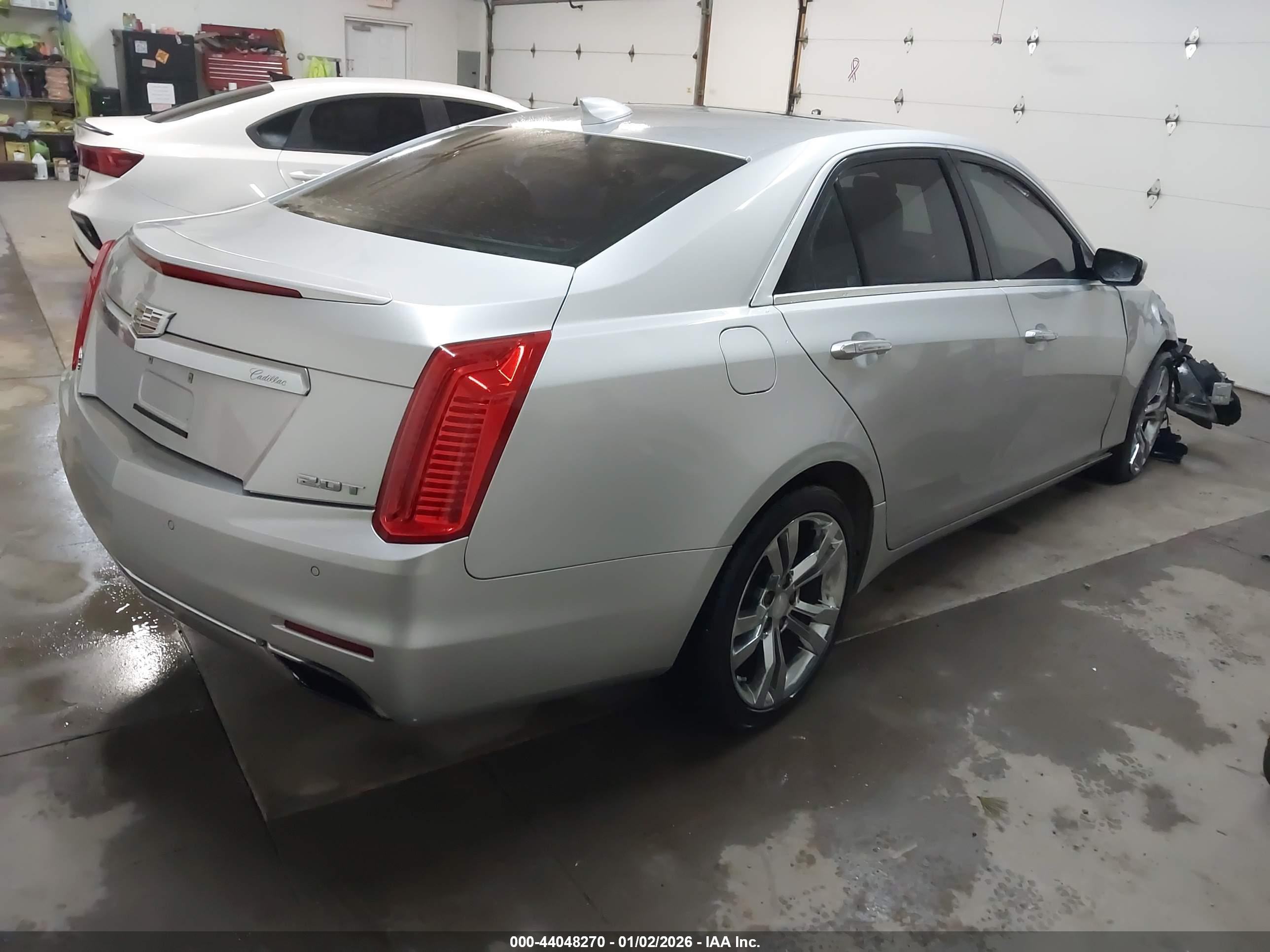 CADILLAC CTS image 4