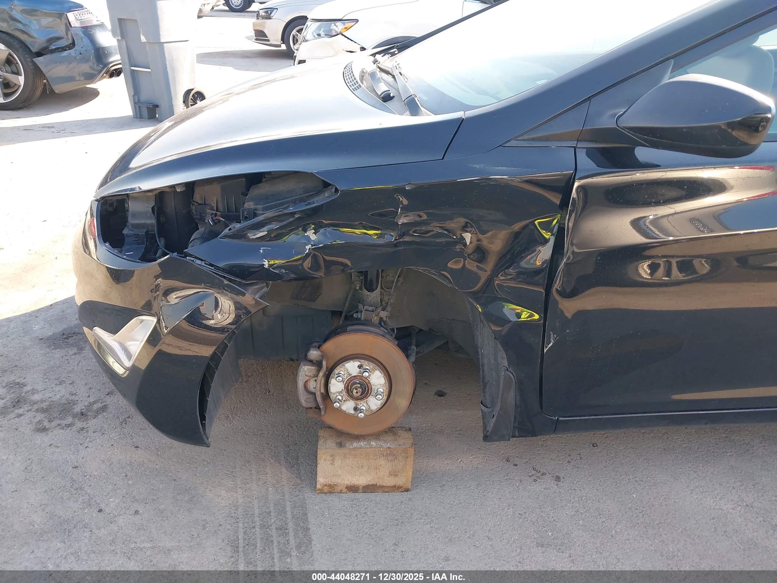 HYUNDAI ELANTRA image 6