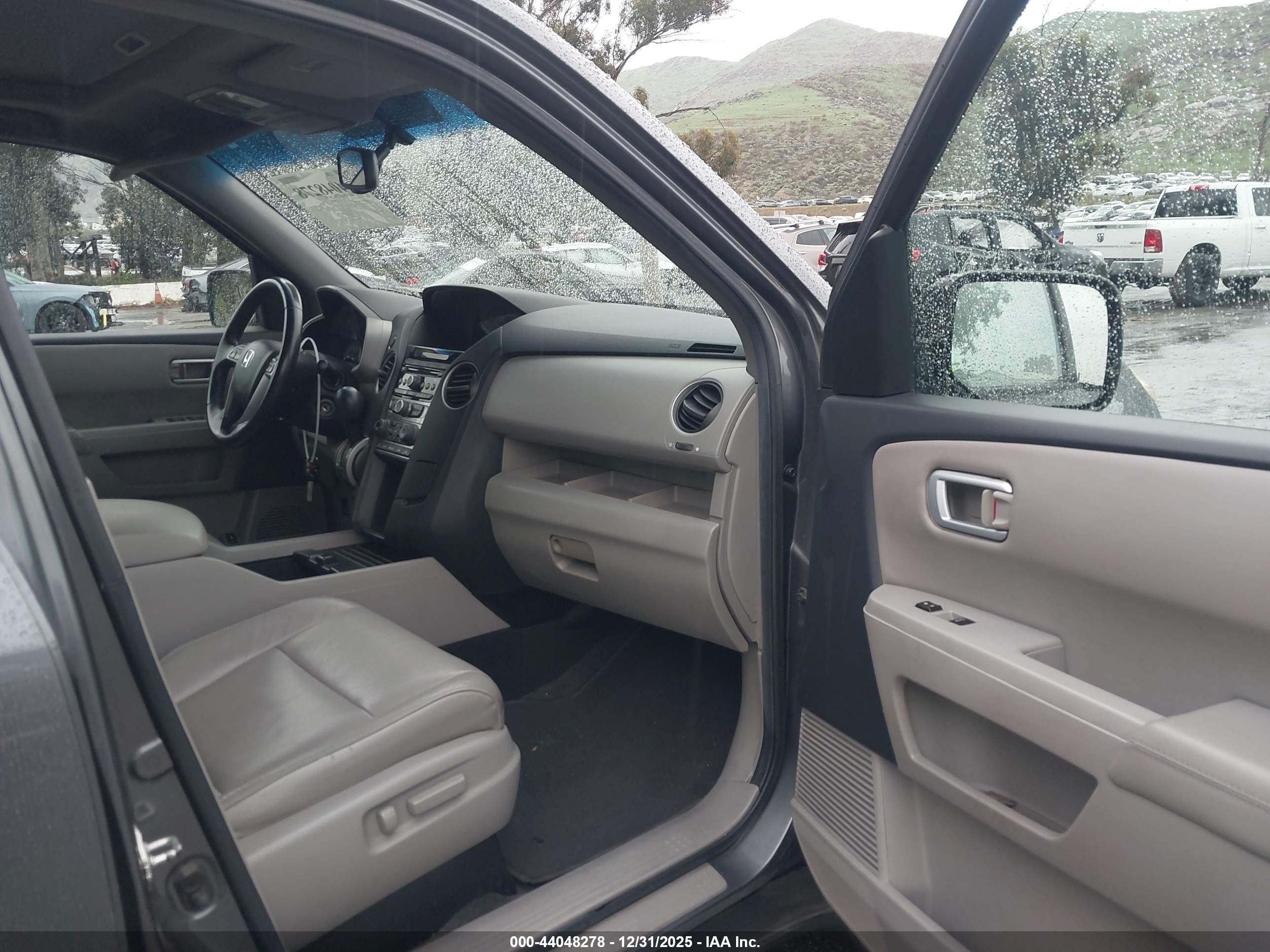 HONDA PILOT image 5