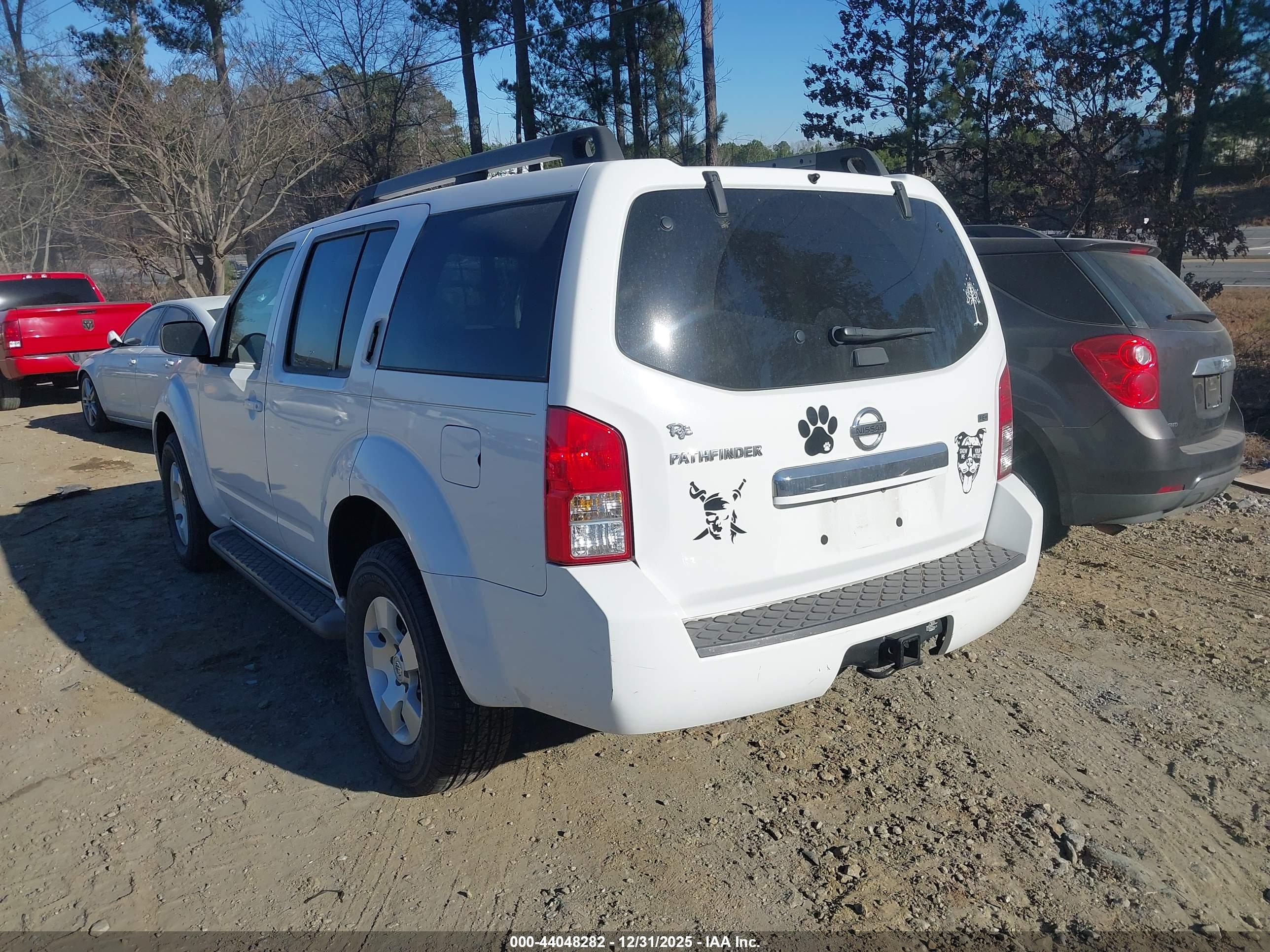 NISSAN PATHFINDER image 3