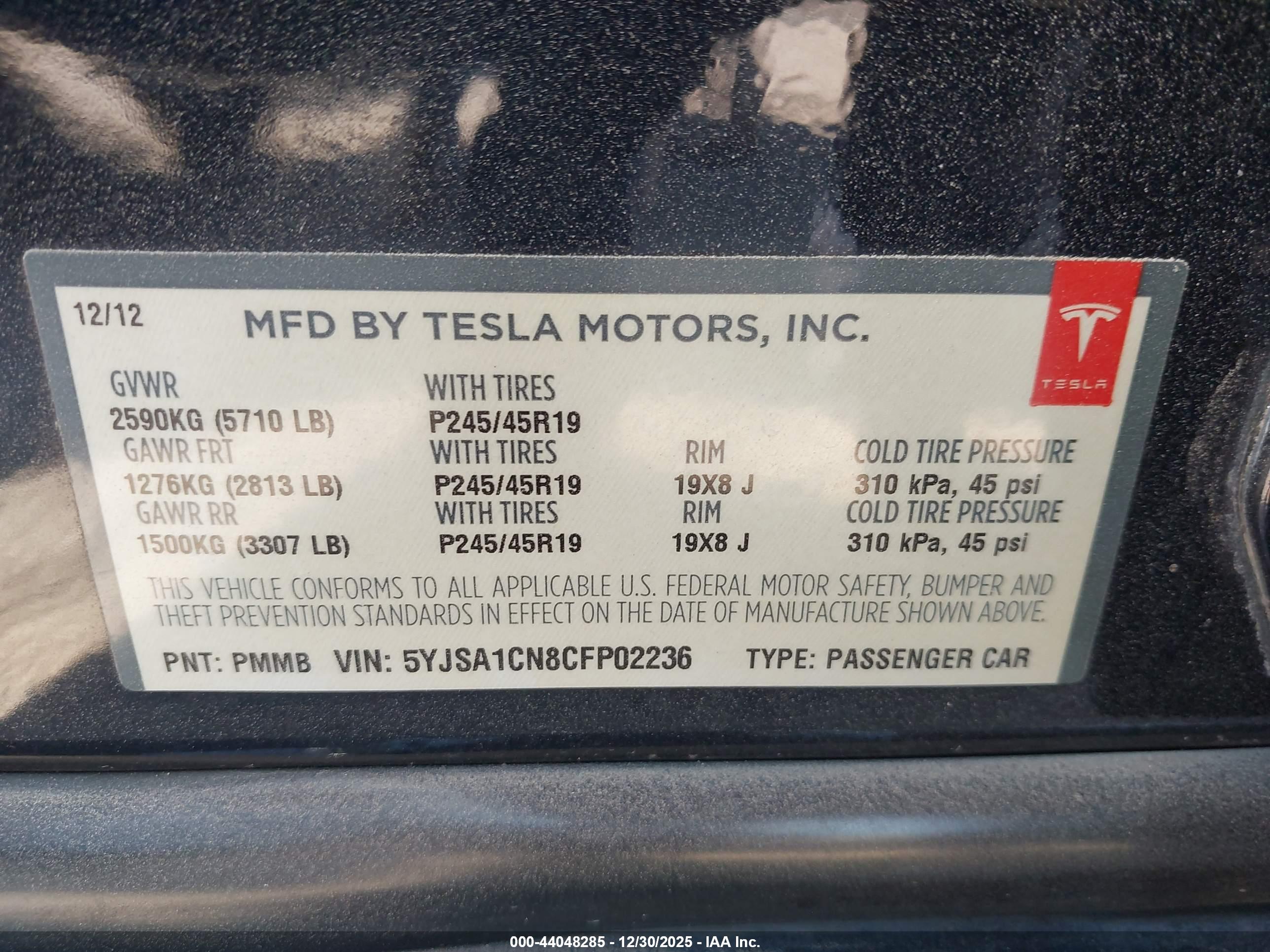 TESLA MODEL image 9