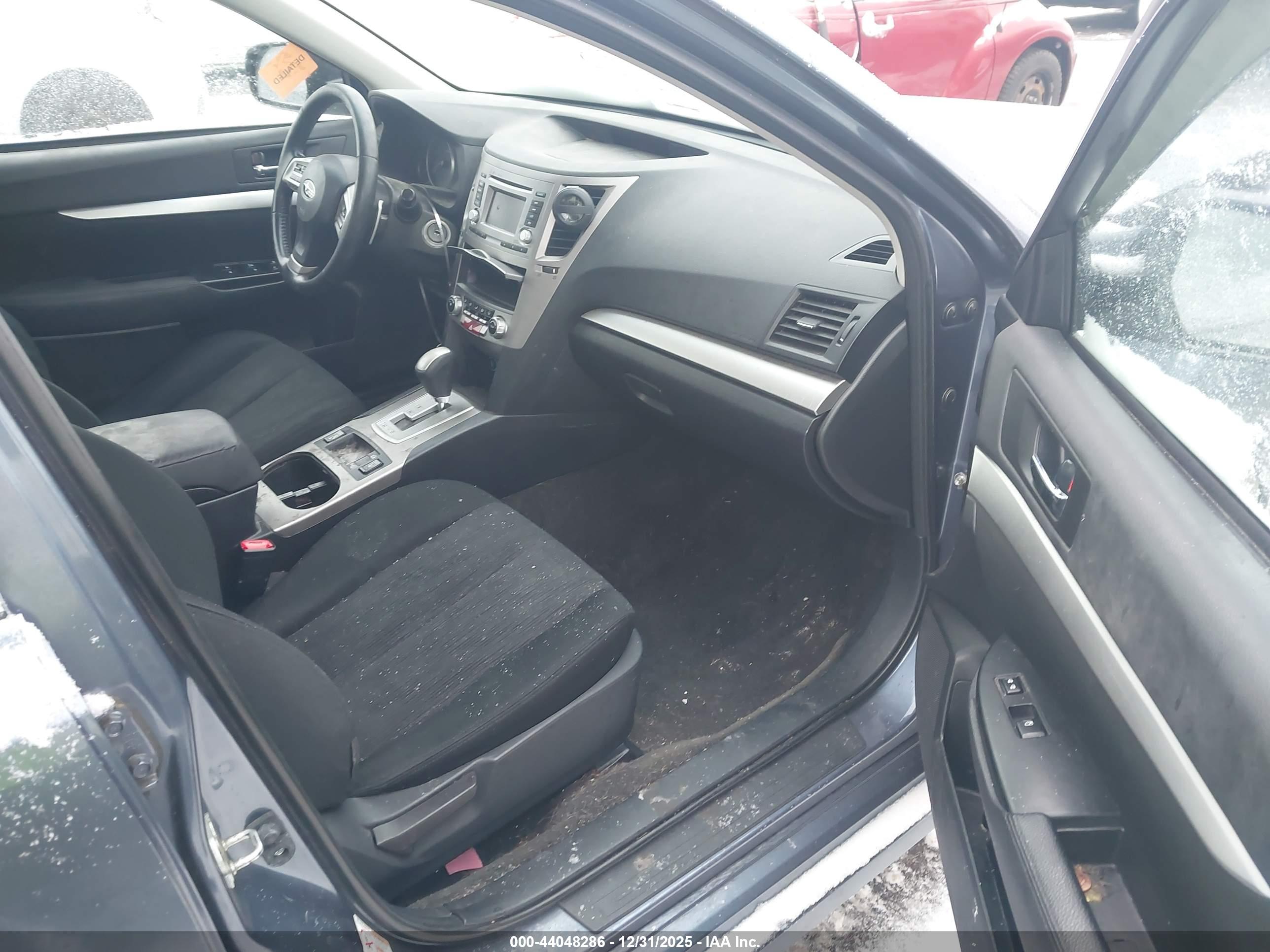 SUBARU LEGACY image 5