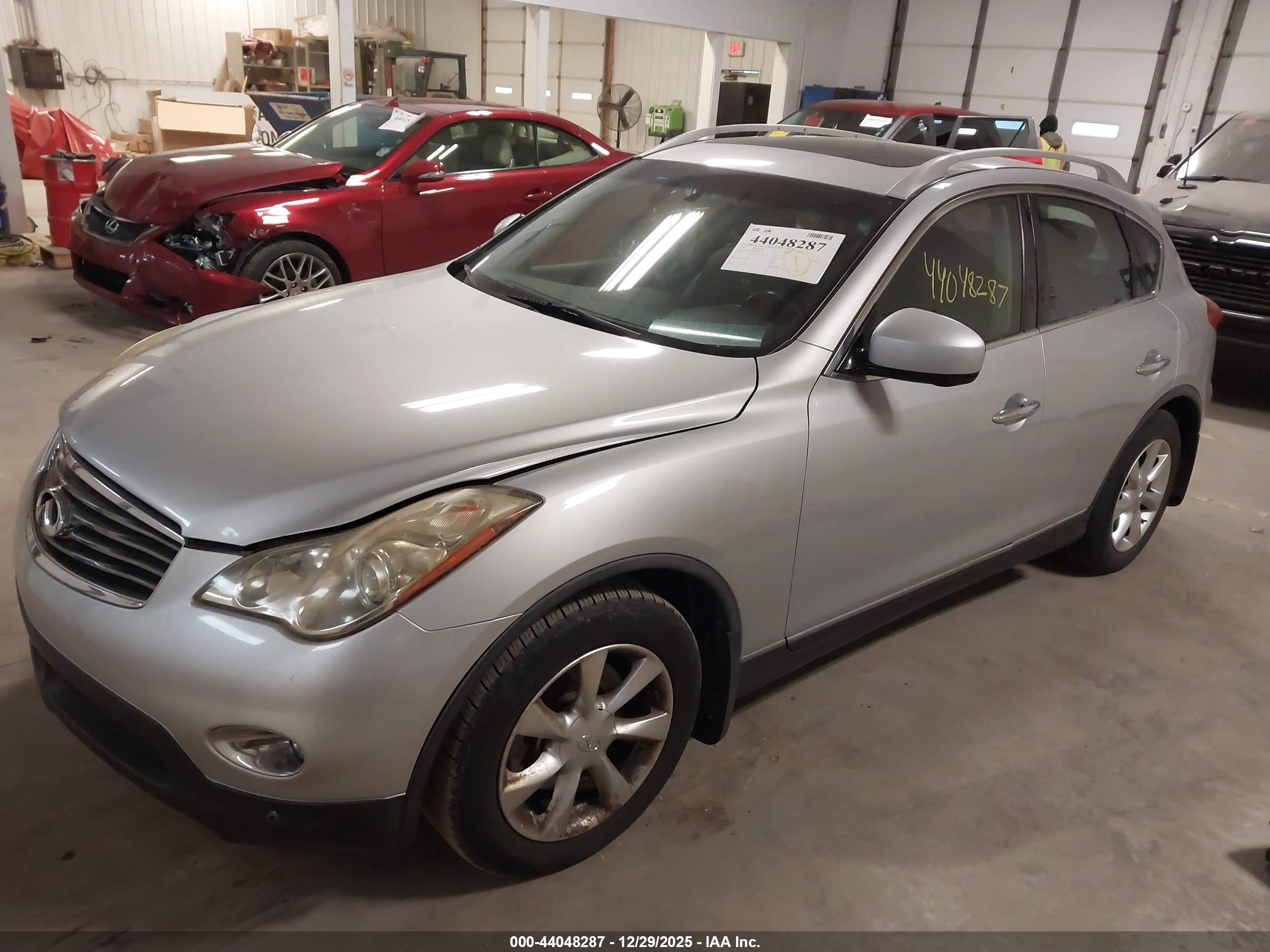 INFINITI EX35 image 2