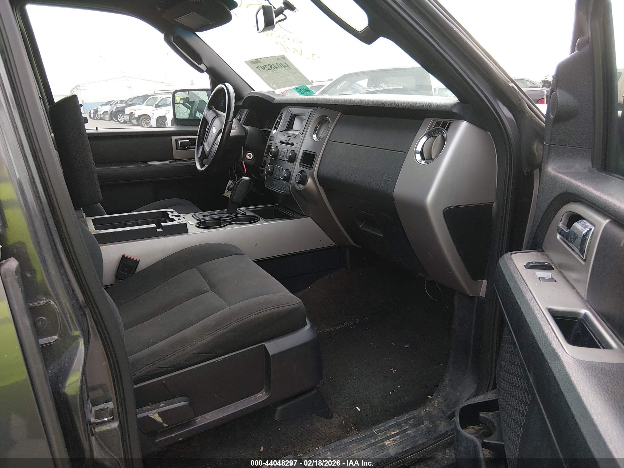 FORD EXPEDITION image 5