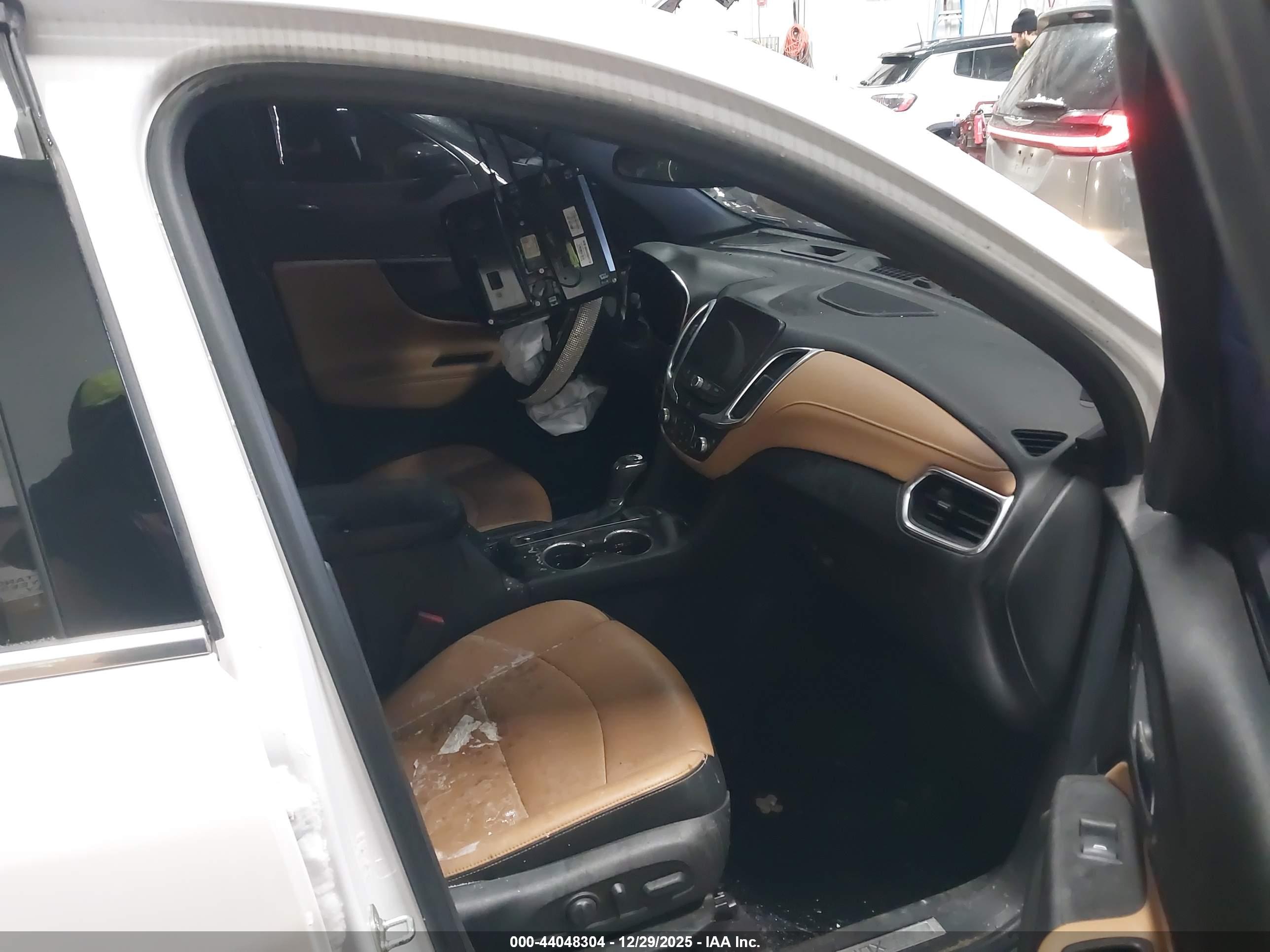 CHEVROLET EQUINOX image 5
