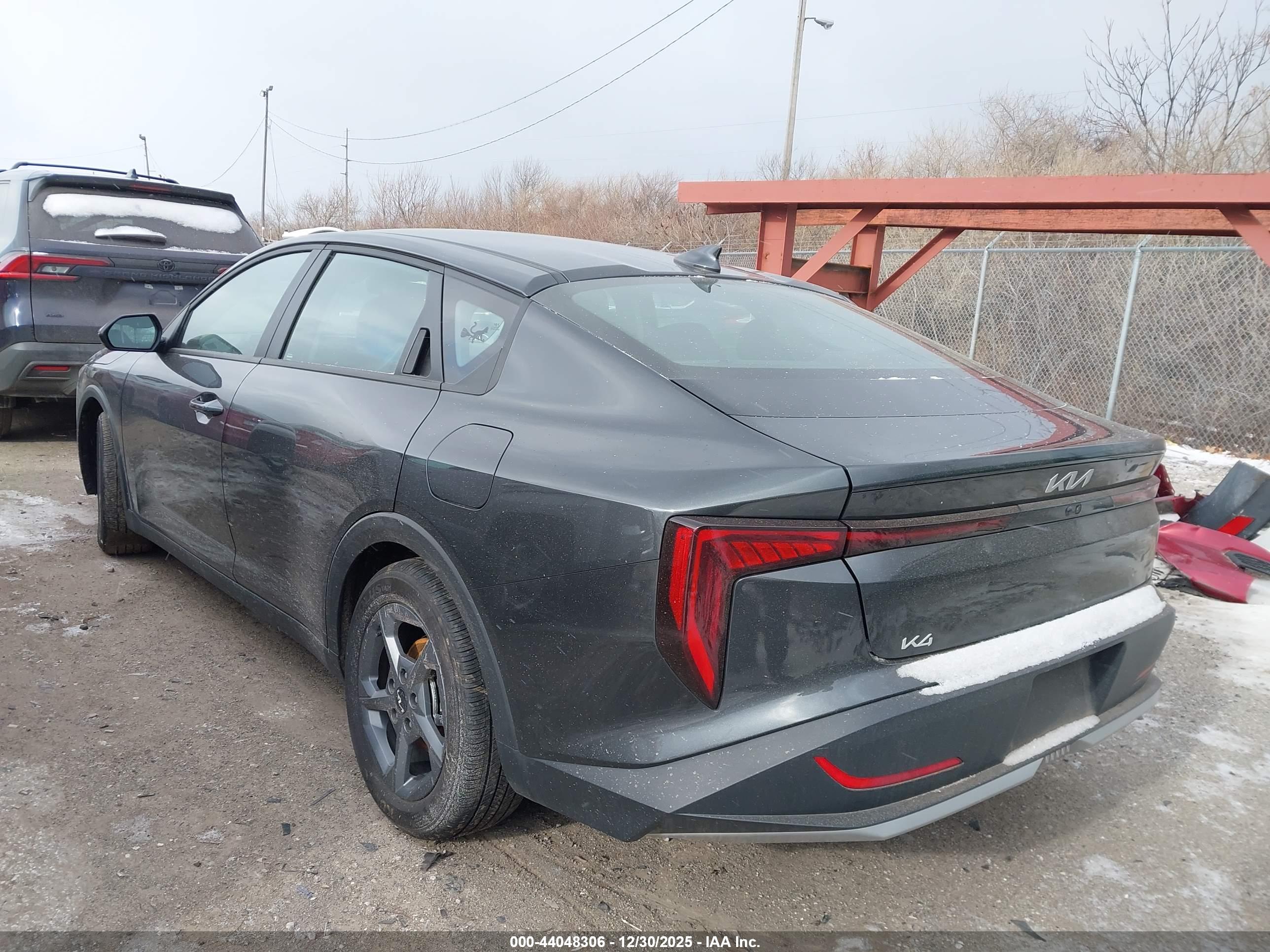 KIA K4 image 3