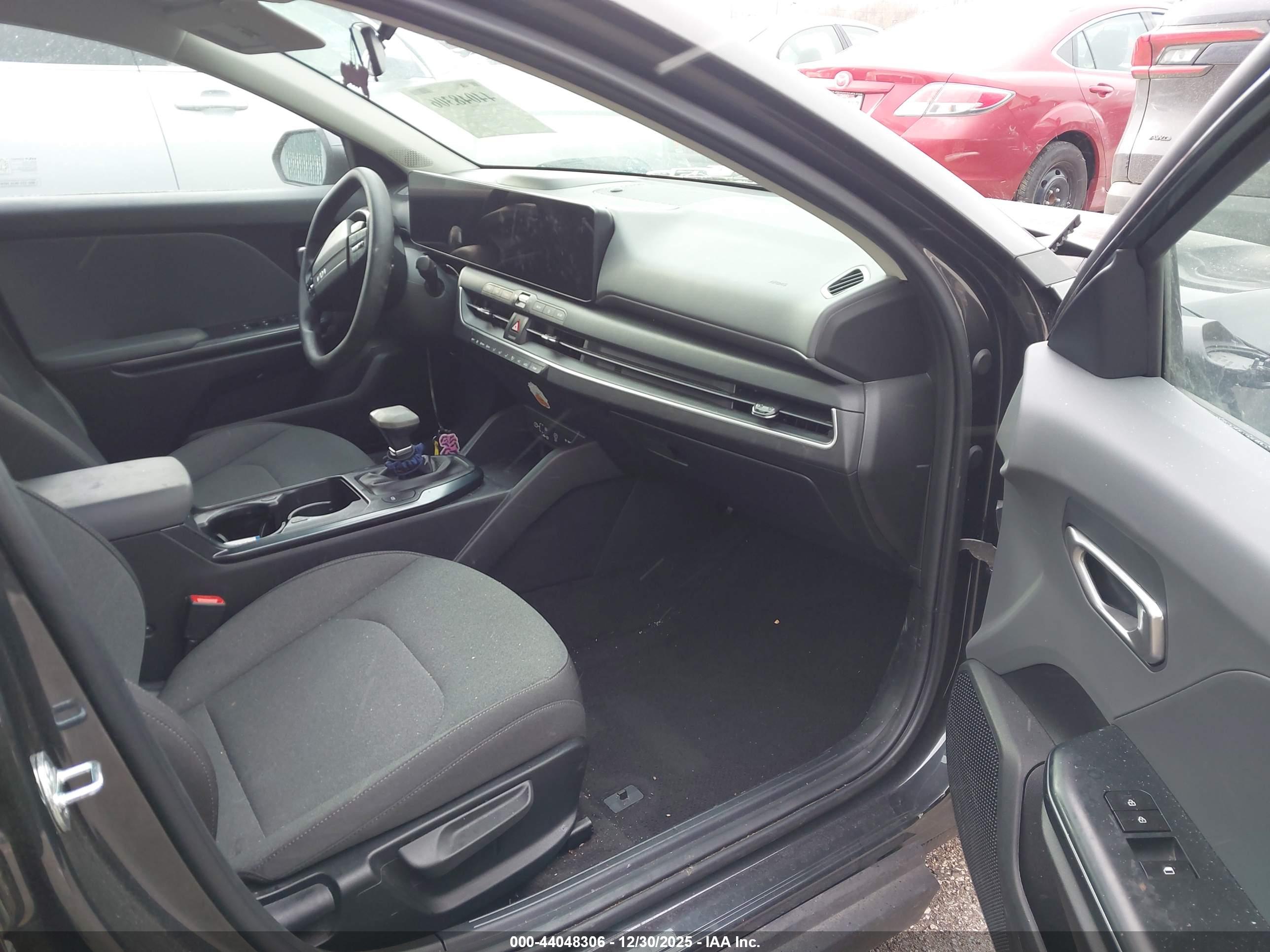 KIA K4 image 5