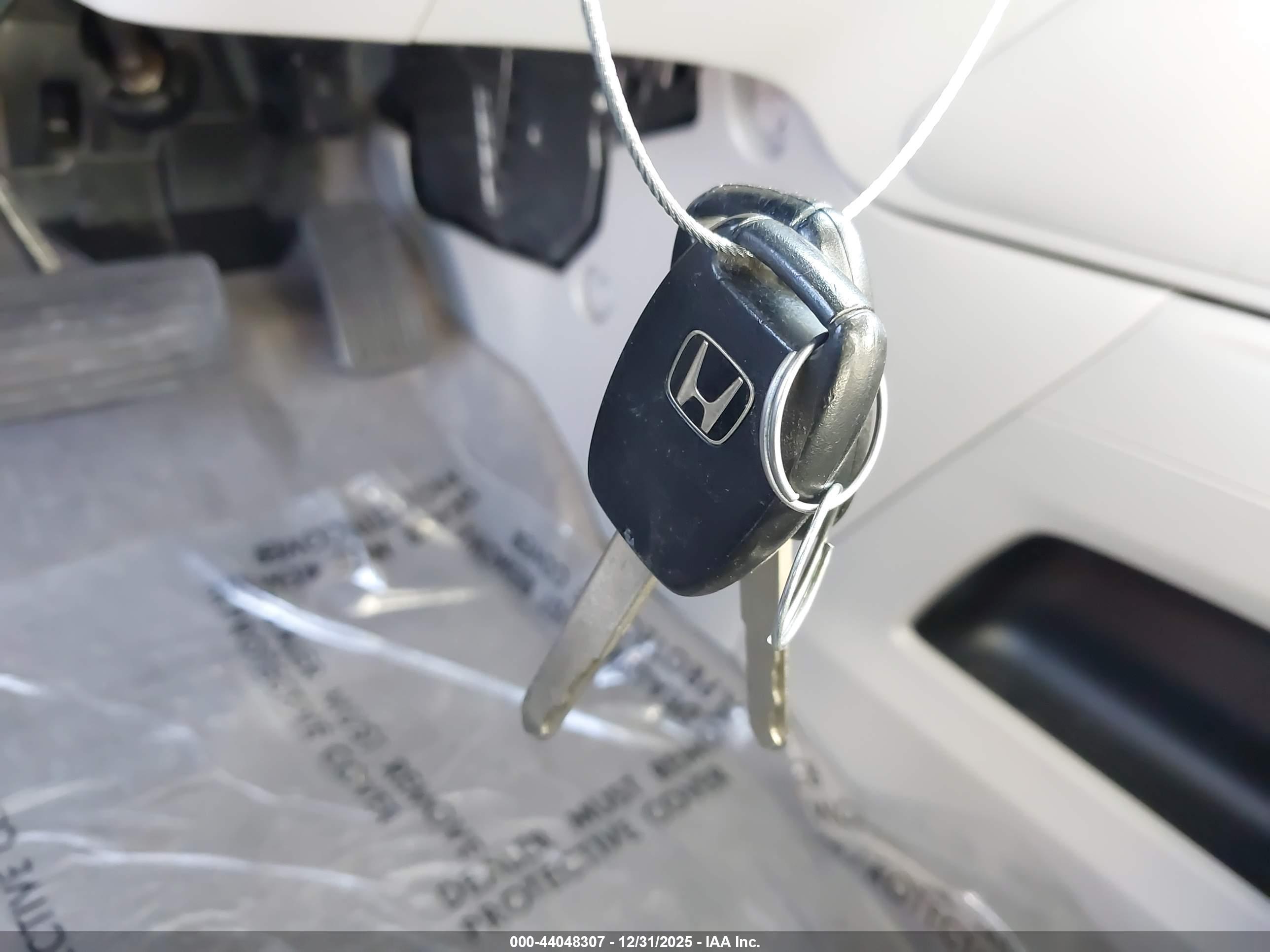 HONDA CR-V image 11