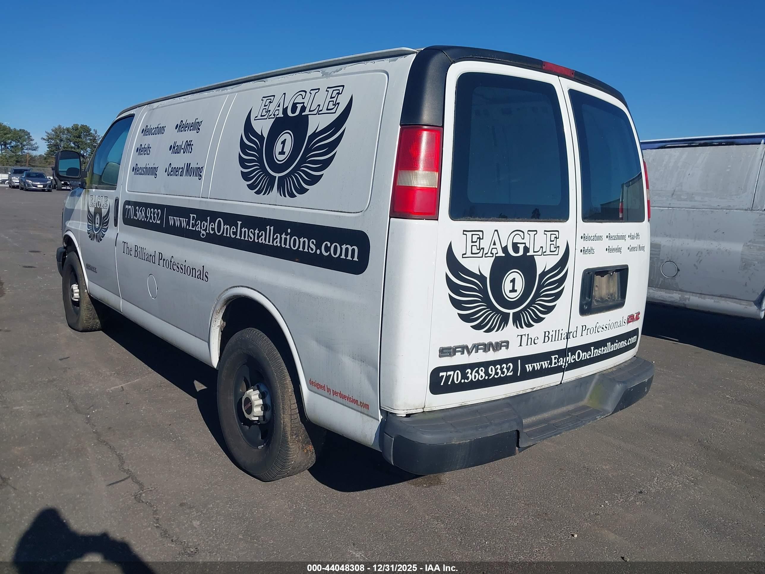 GMC SAVANA image 3