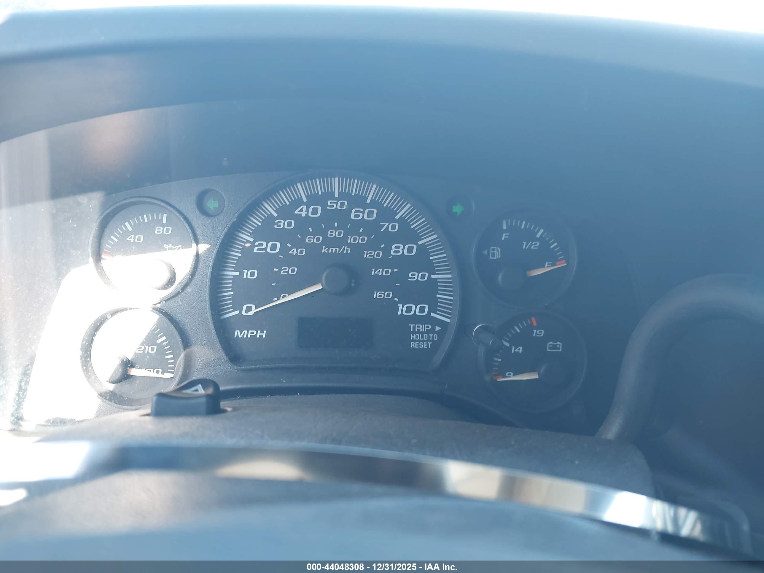 GMC SAVANA image 7