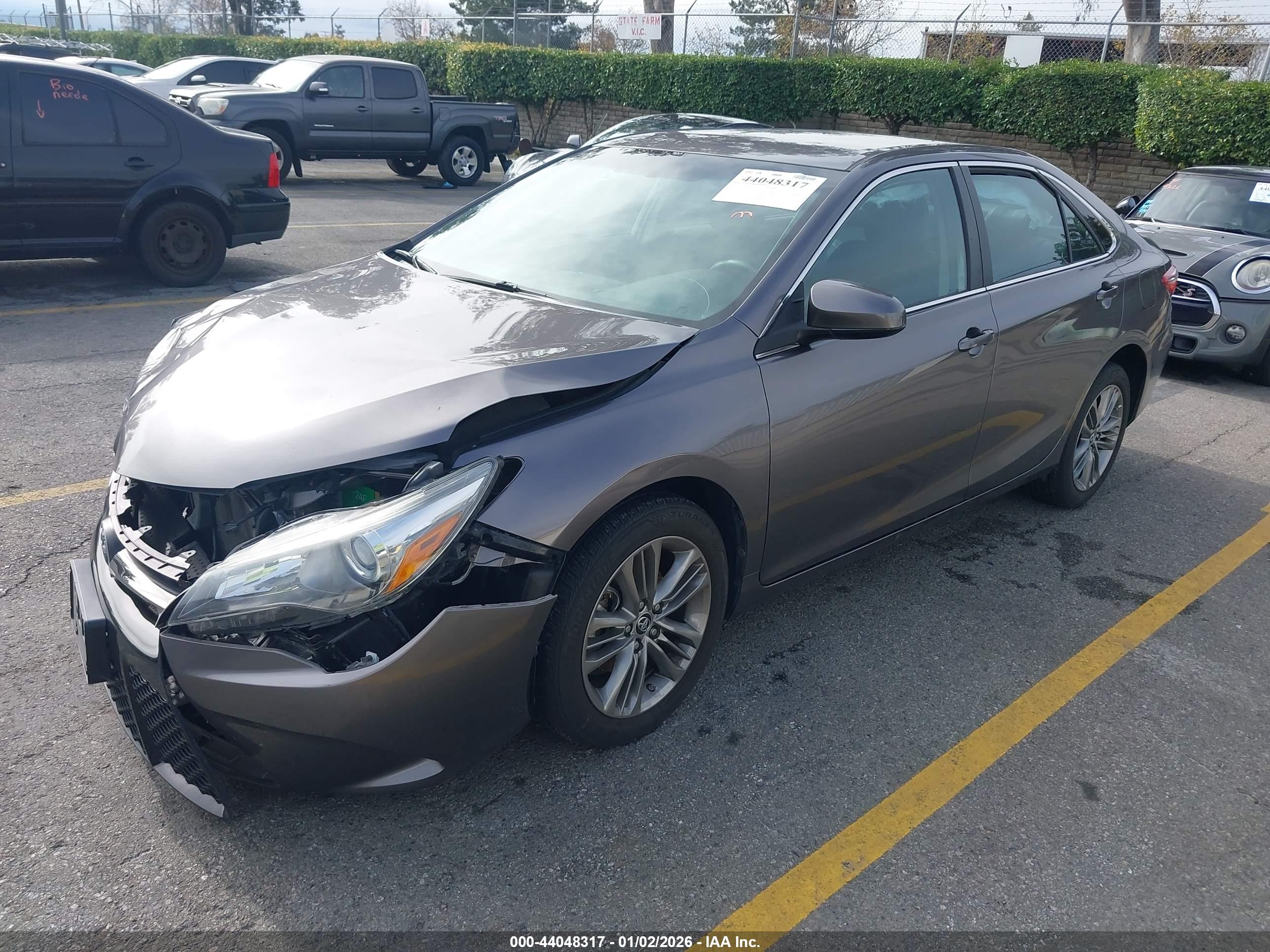 TOYOTA CAMRY image 2