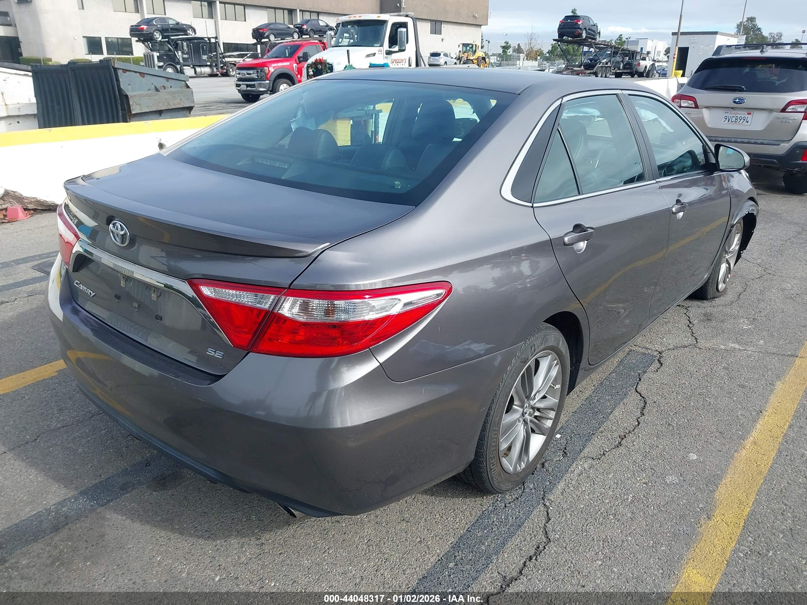 TOYOTA CAMRY image 4