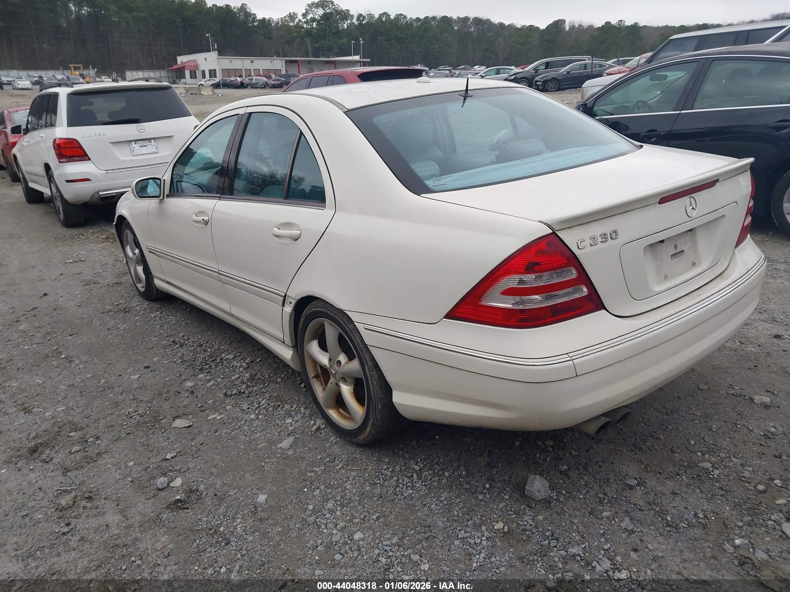 MERCEDES-BENZ C image 3
