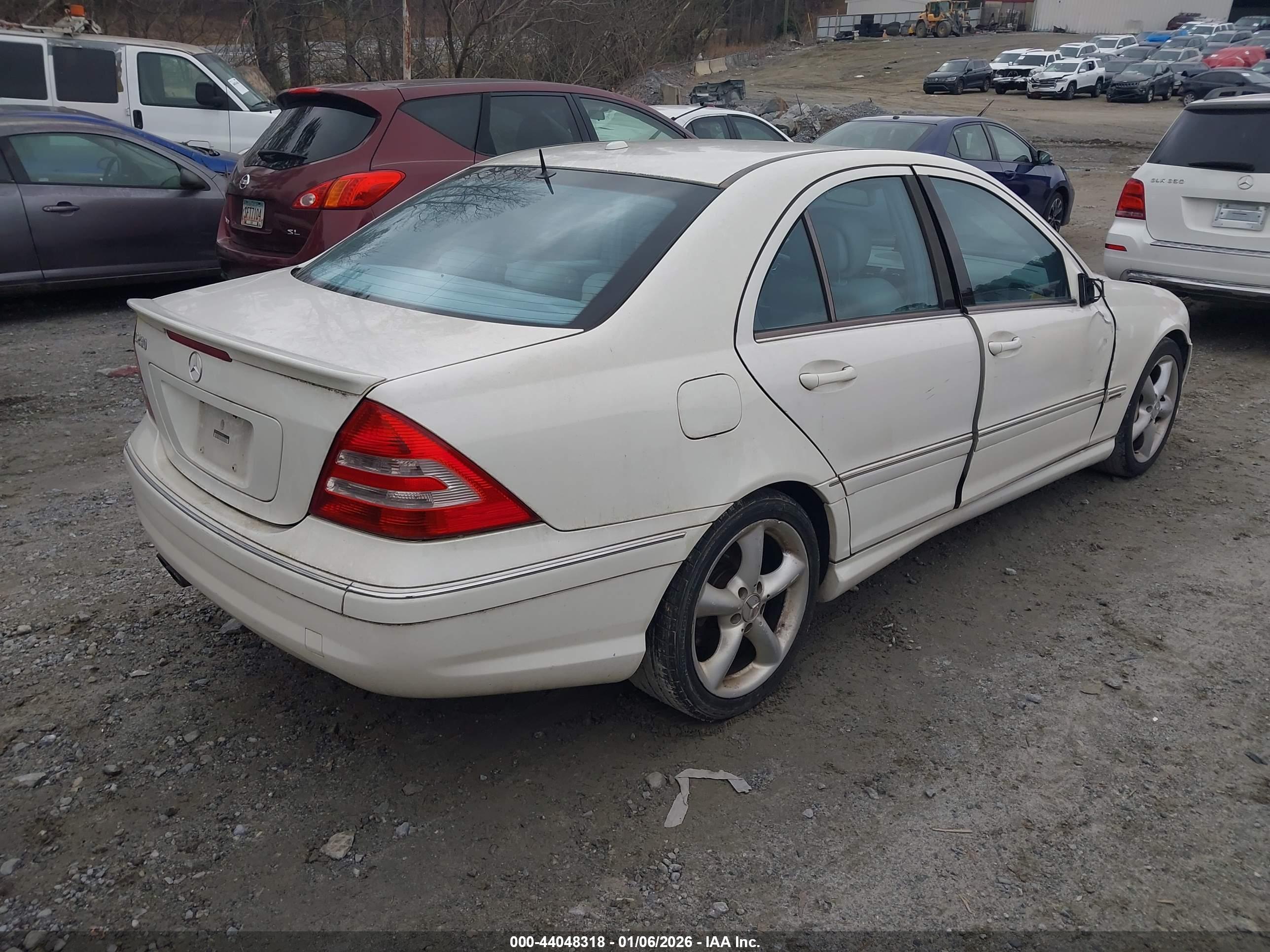 MERCEDES-BENZ C image 4