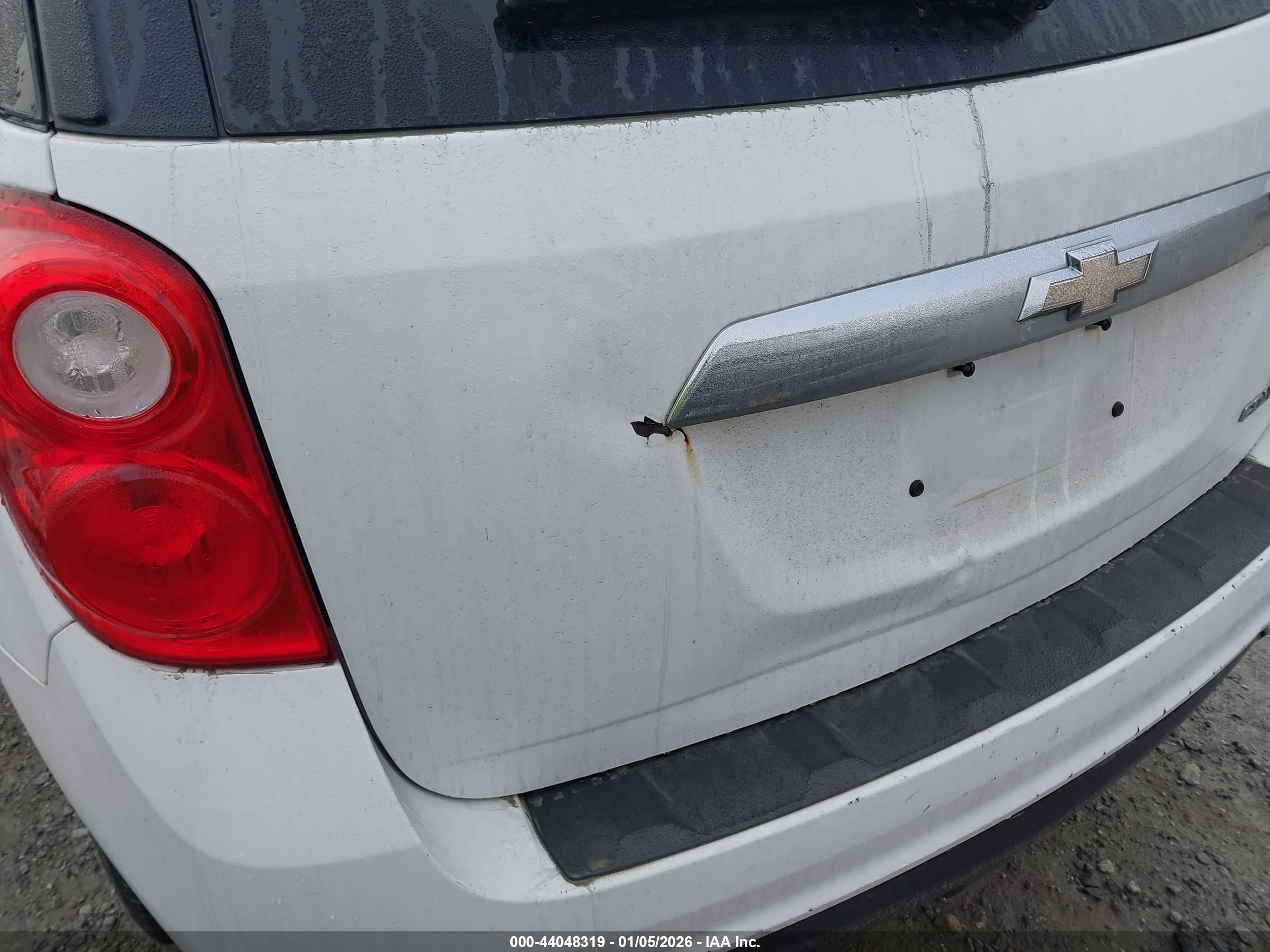 CHEVROLET EQUINOX image 6