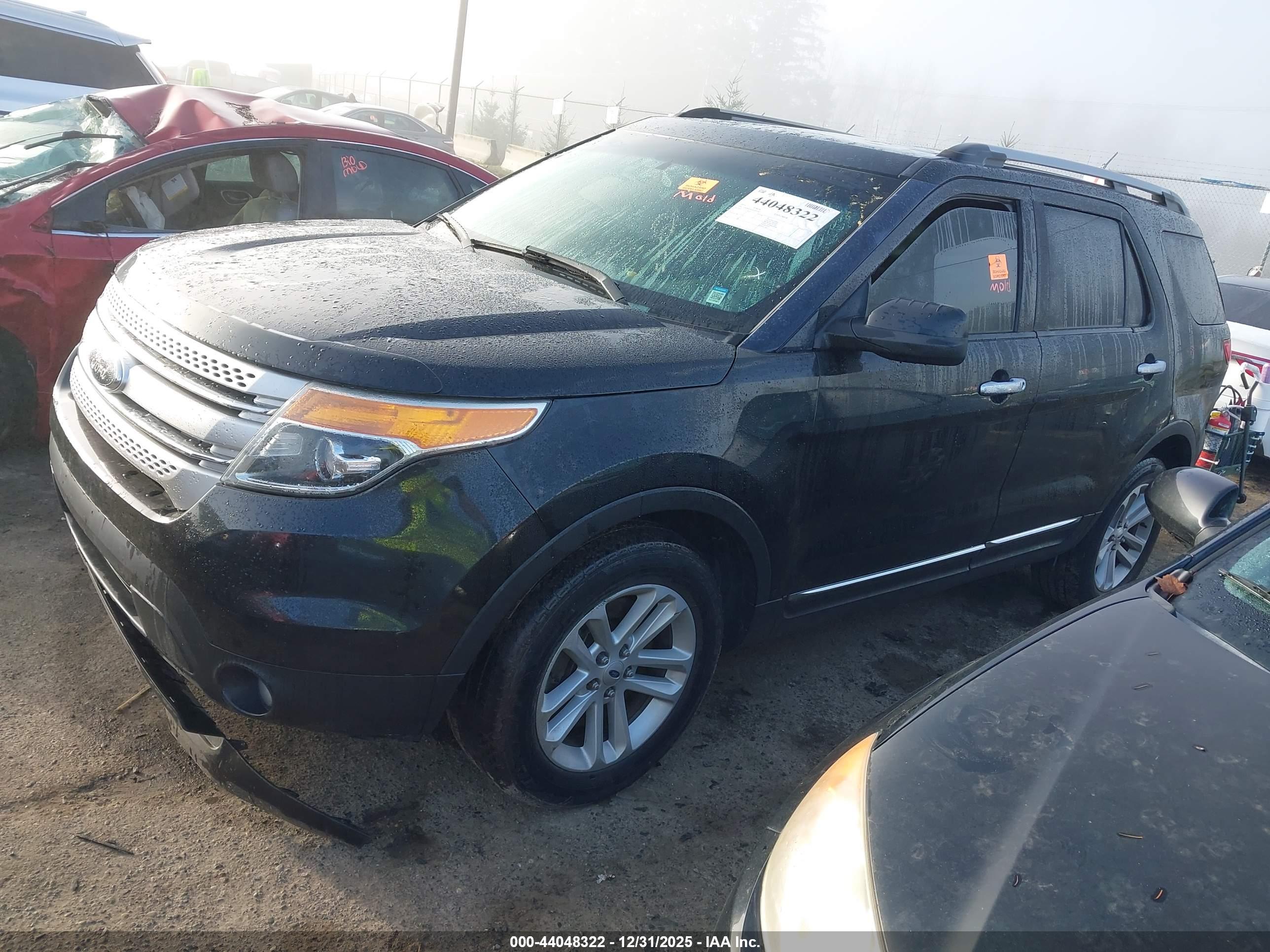 FORD EXPLORER image 2