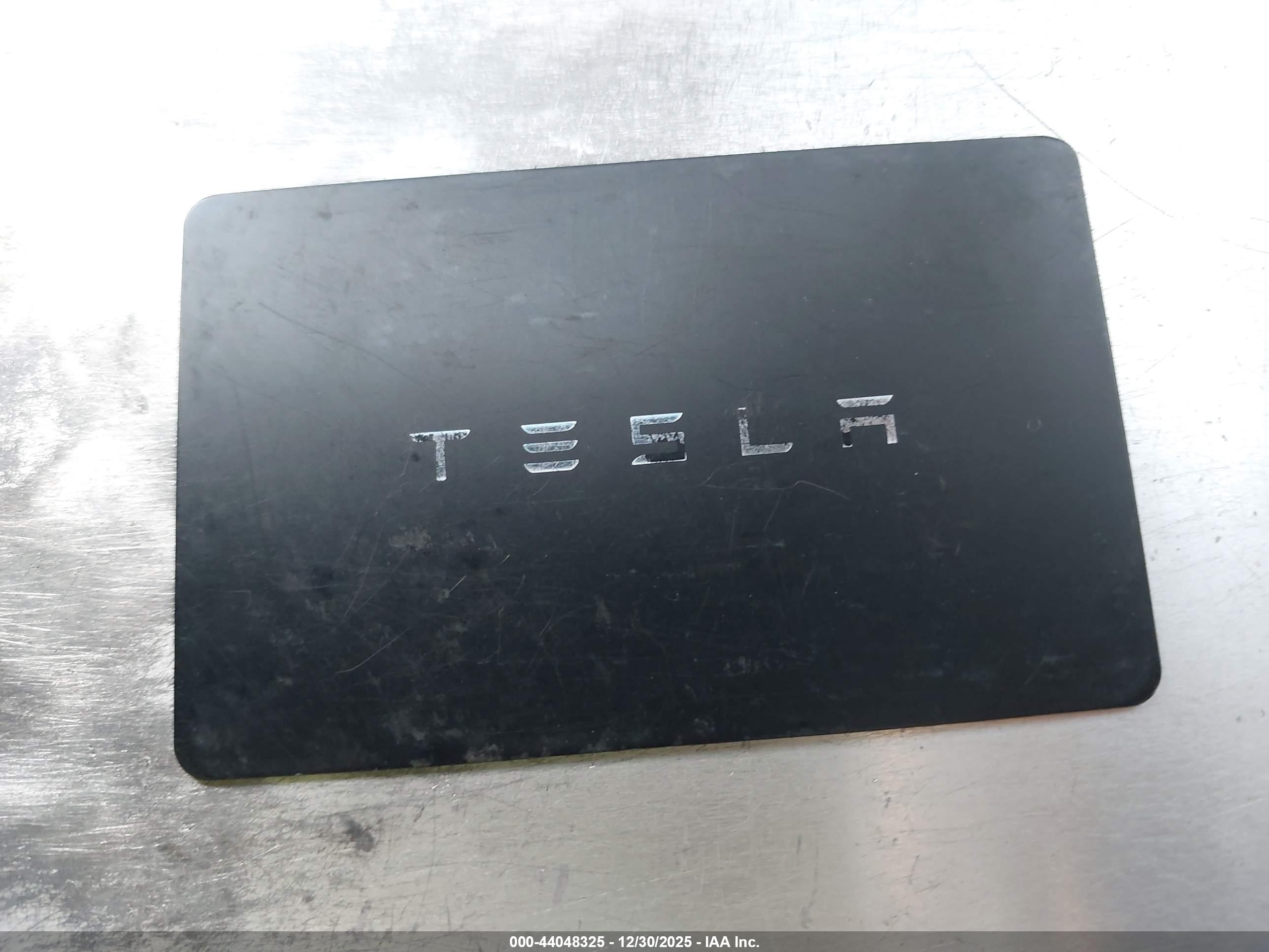 TESLA MODEL image 11