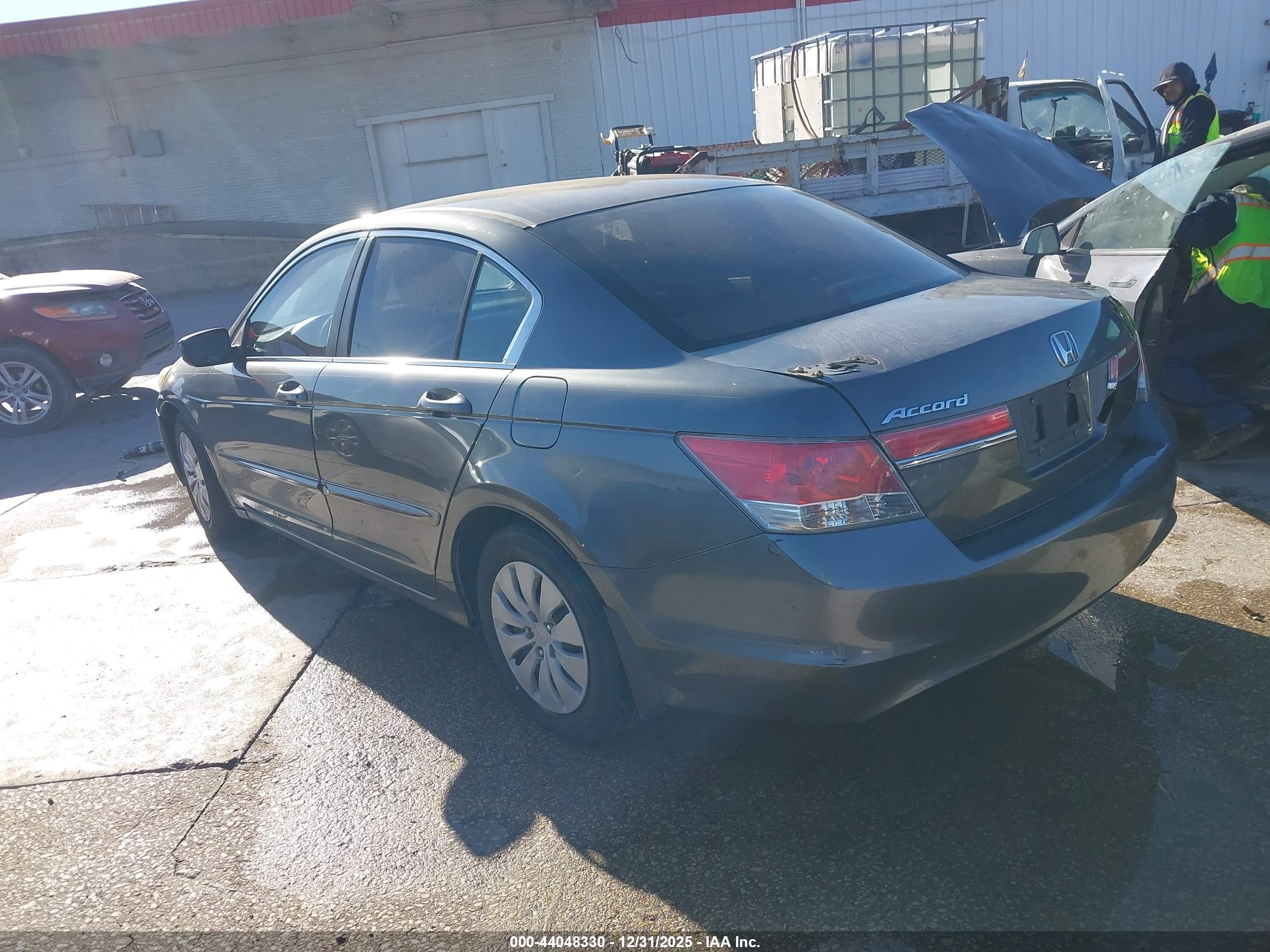 HONDA ACCORD image 3