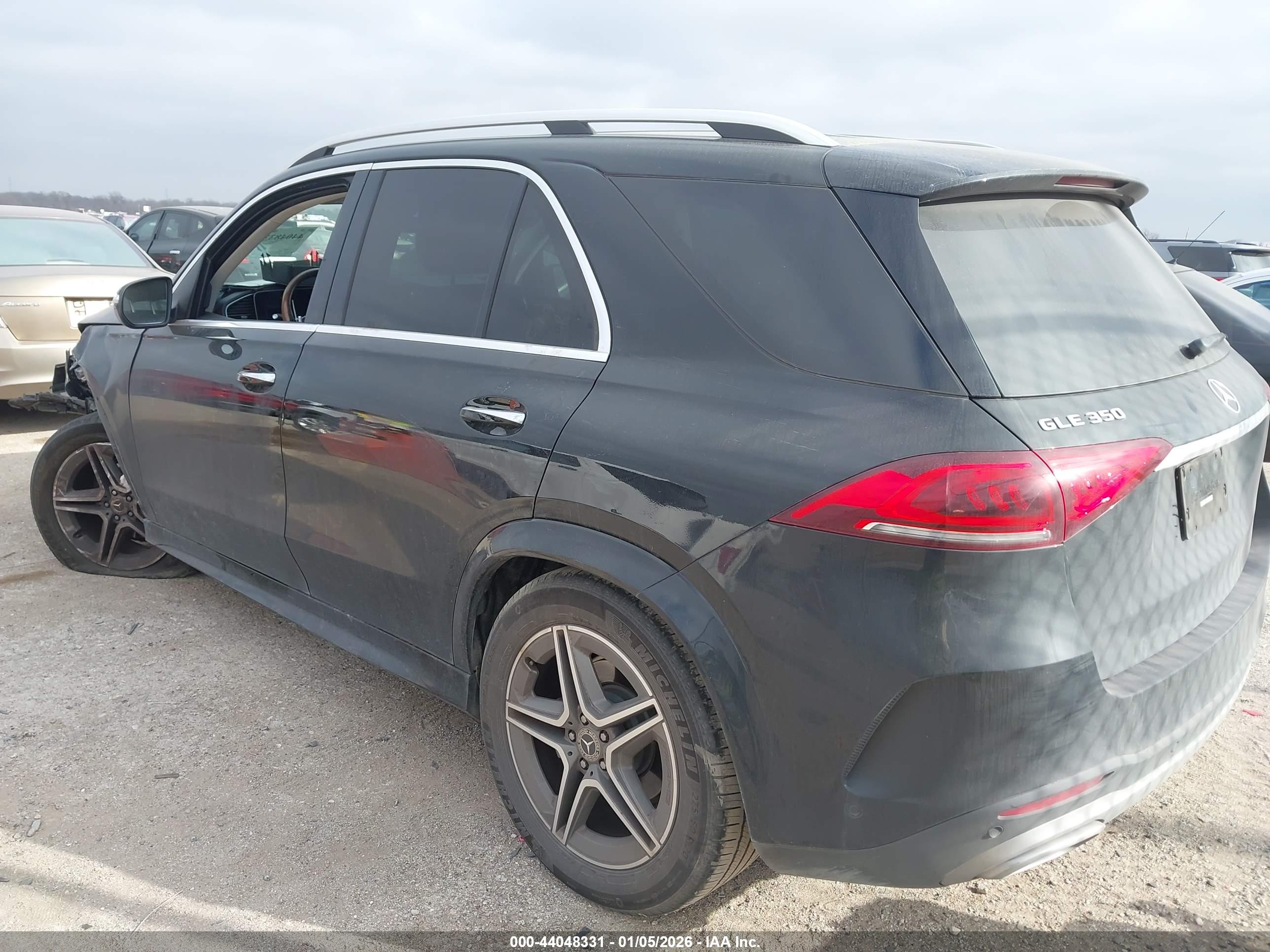 MERCEDES-BENZ GLE image 3