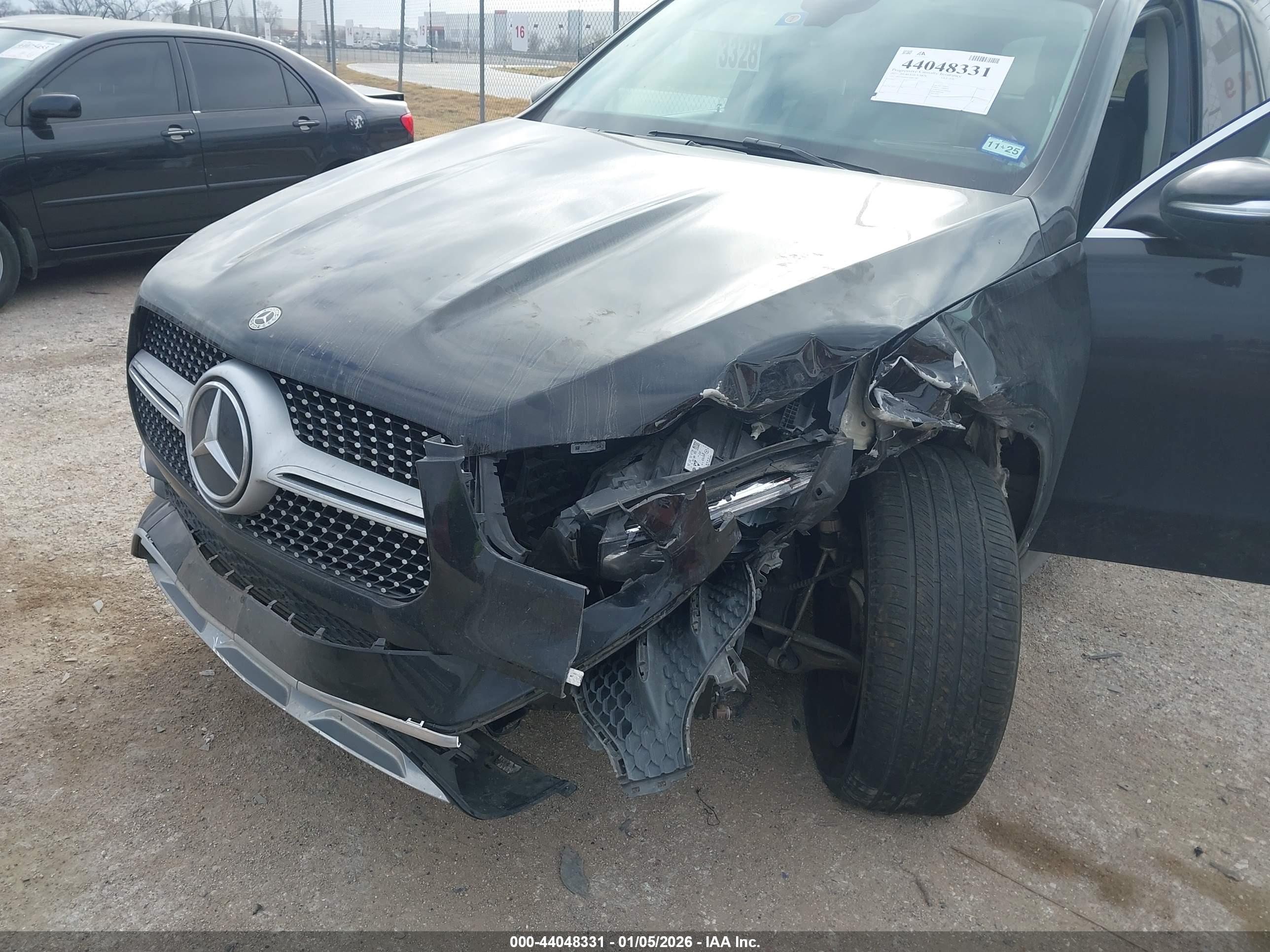 MERCEDES-BENZ GLE image 6