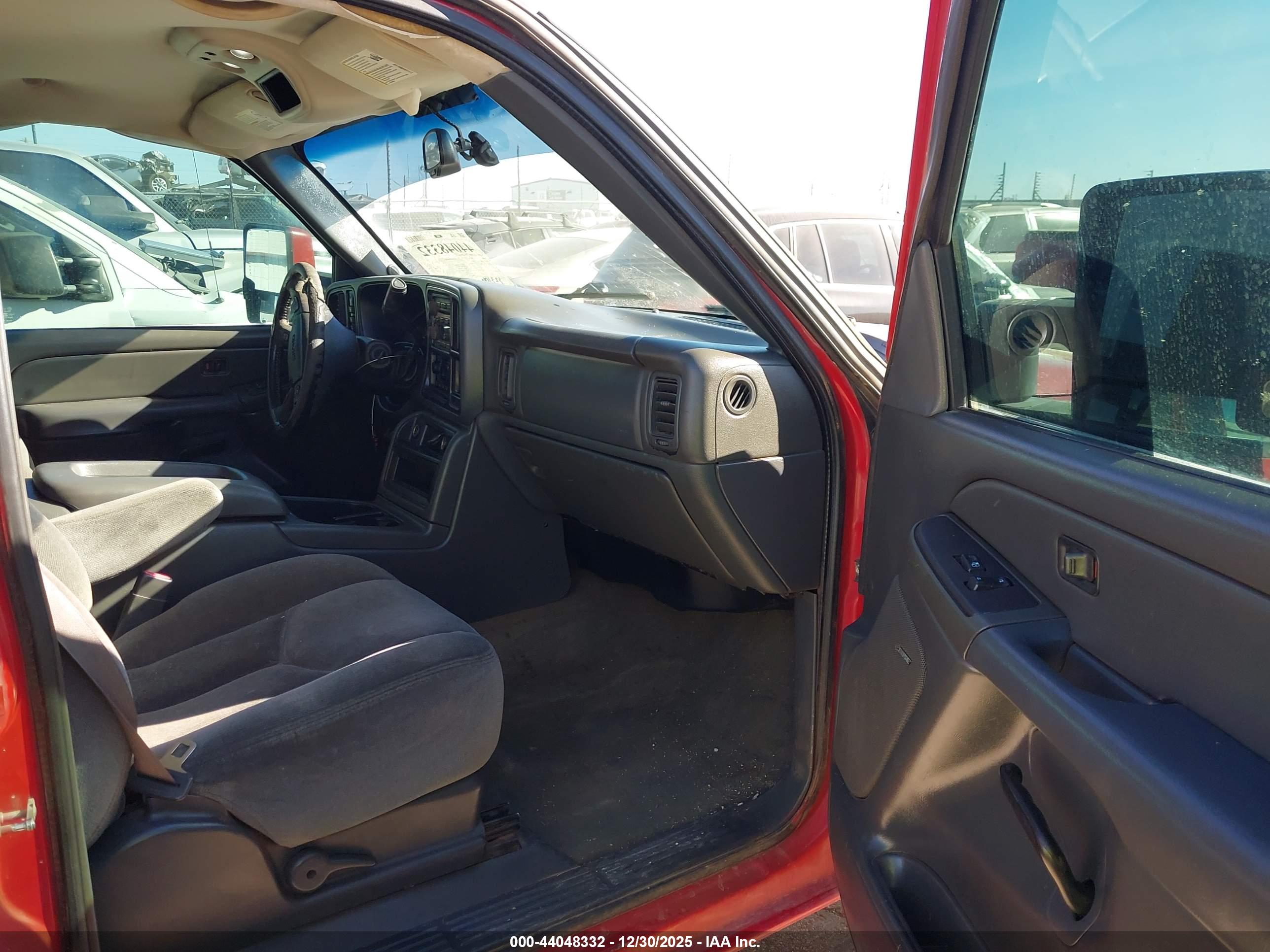 GMC SIERRA image 5