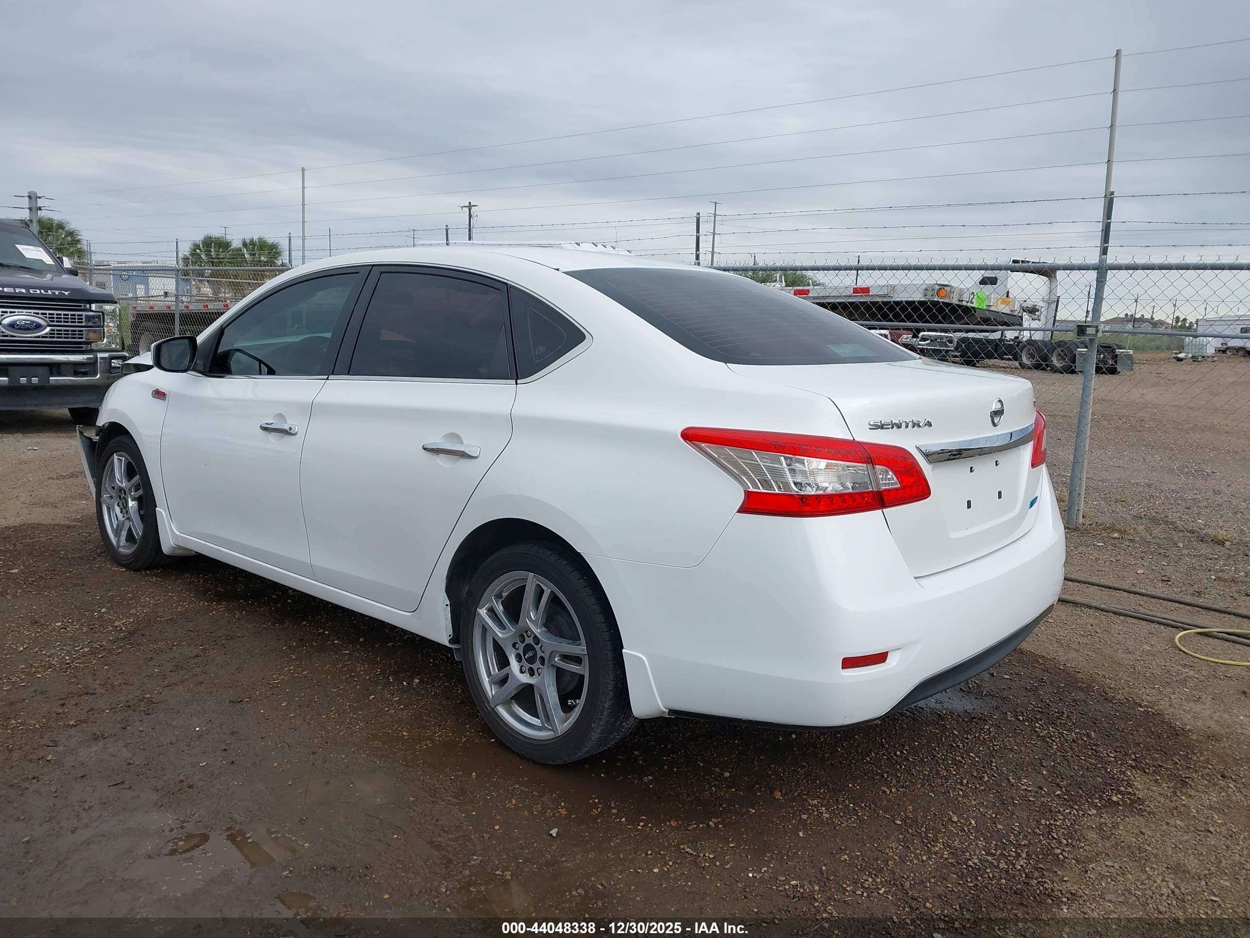 NISSAN SENTRA image 3