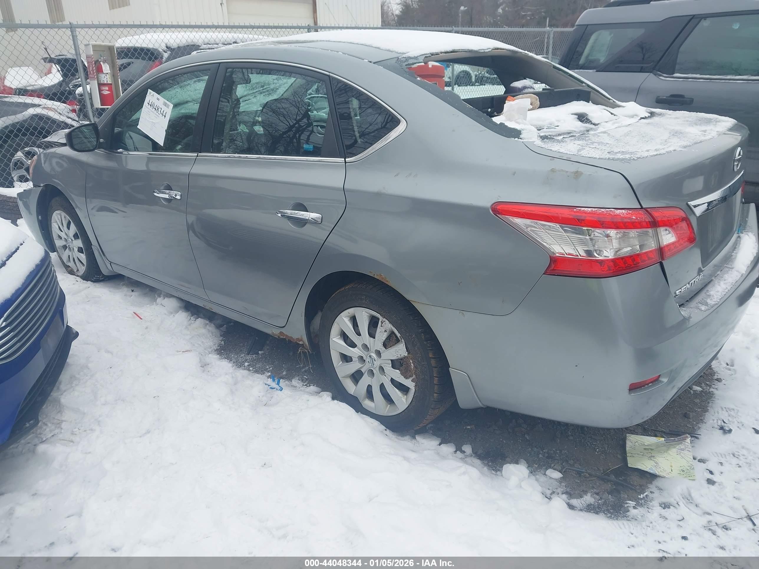 NISSAN SENTRA image 3