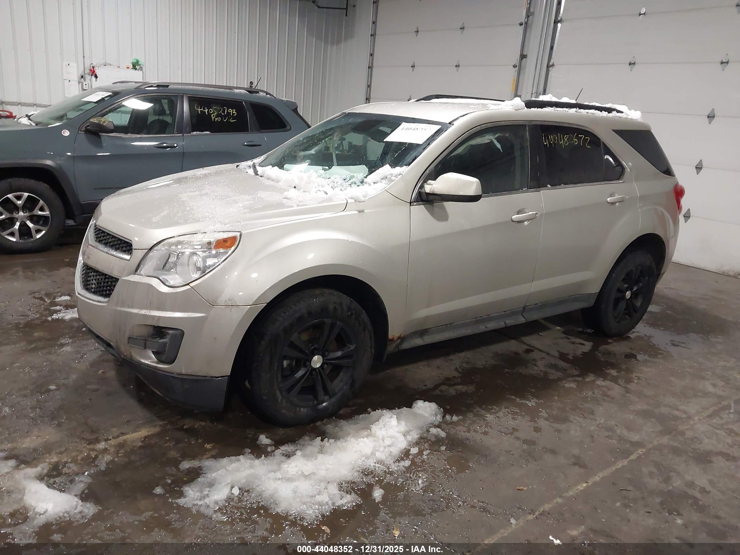 CHEVROLET EQUINOX image 2
