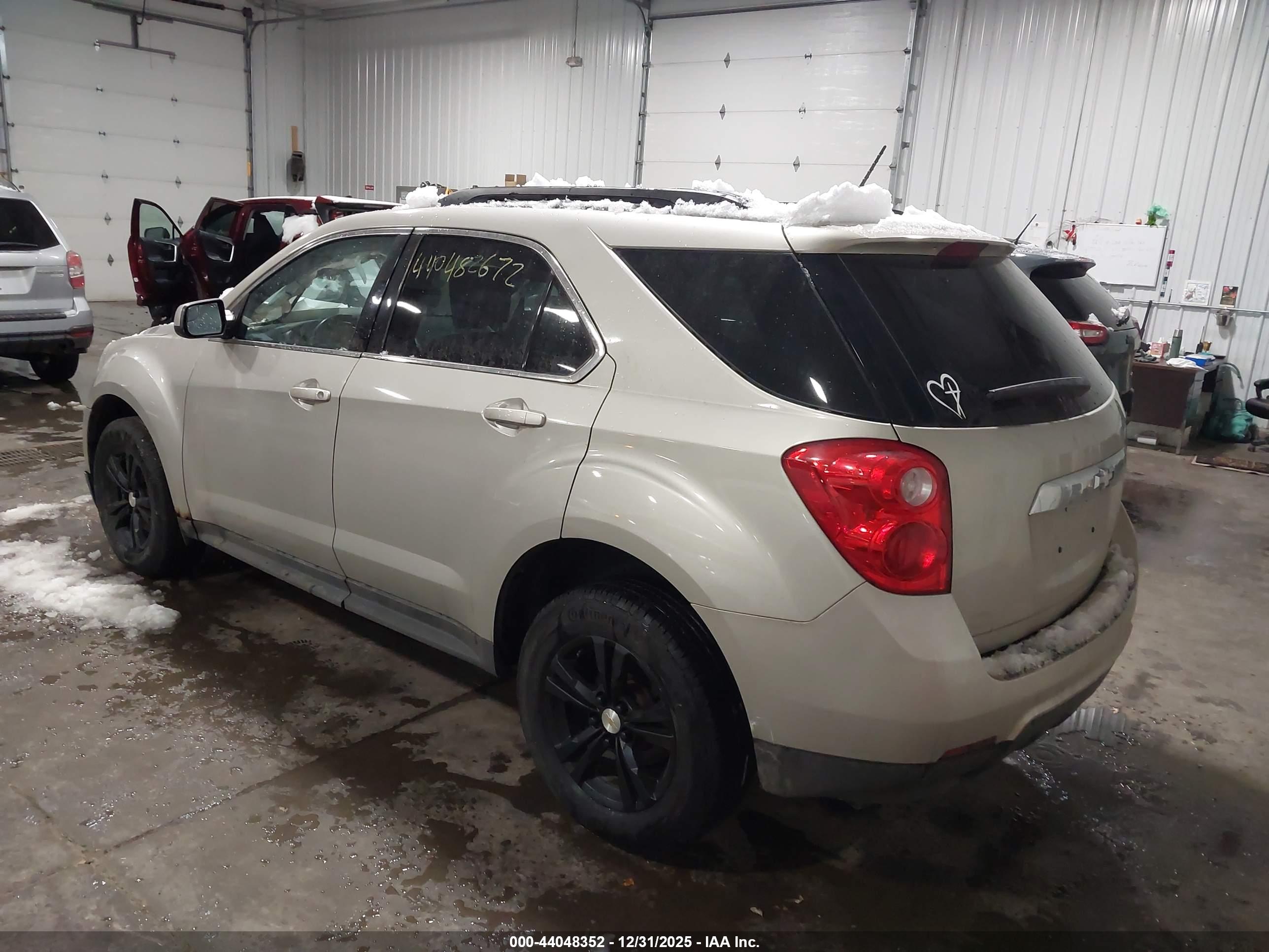 CHEVROLET EQUINOX image 3