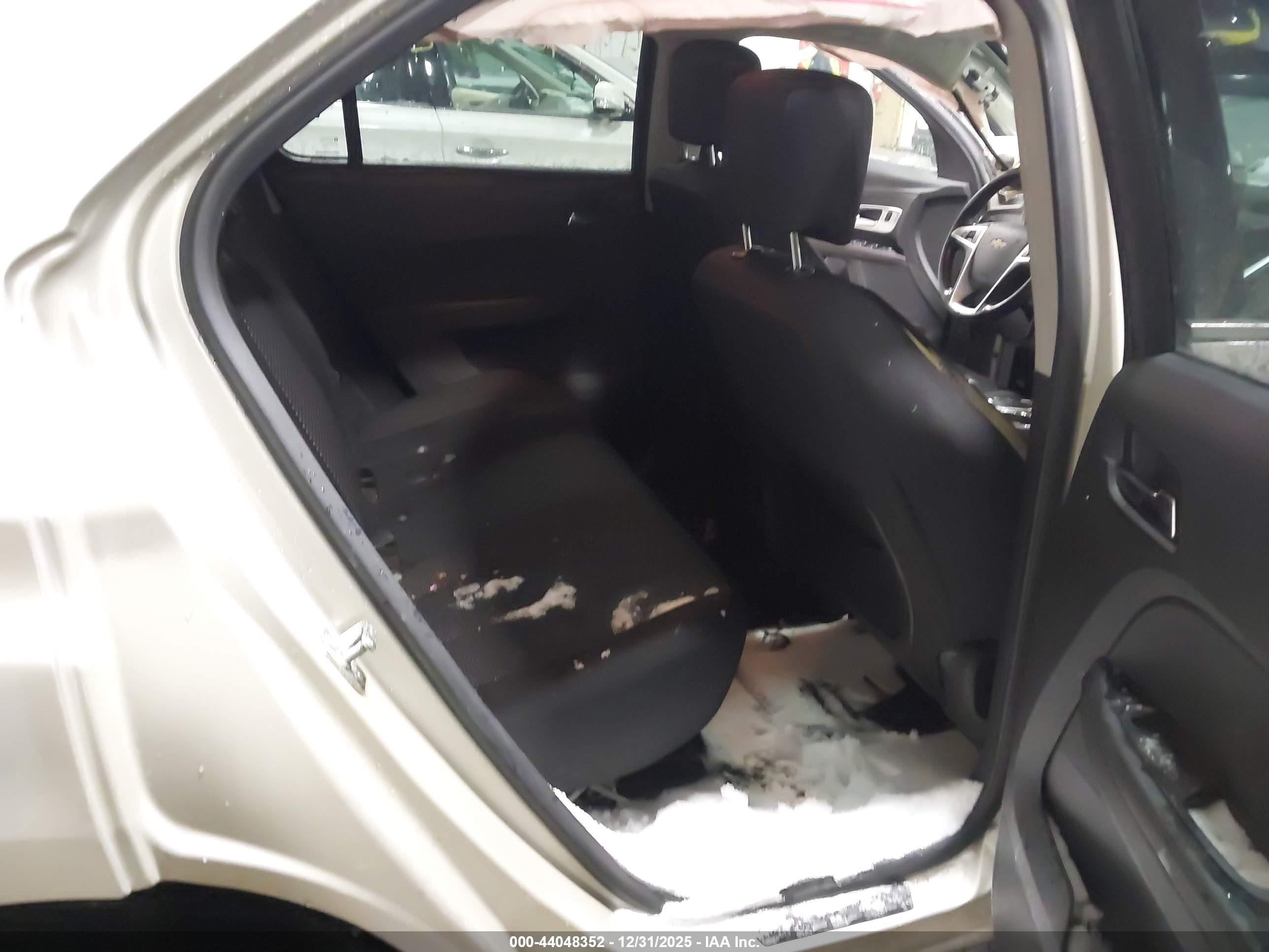CHEVROLET EQUINOX image 8