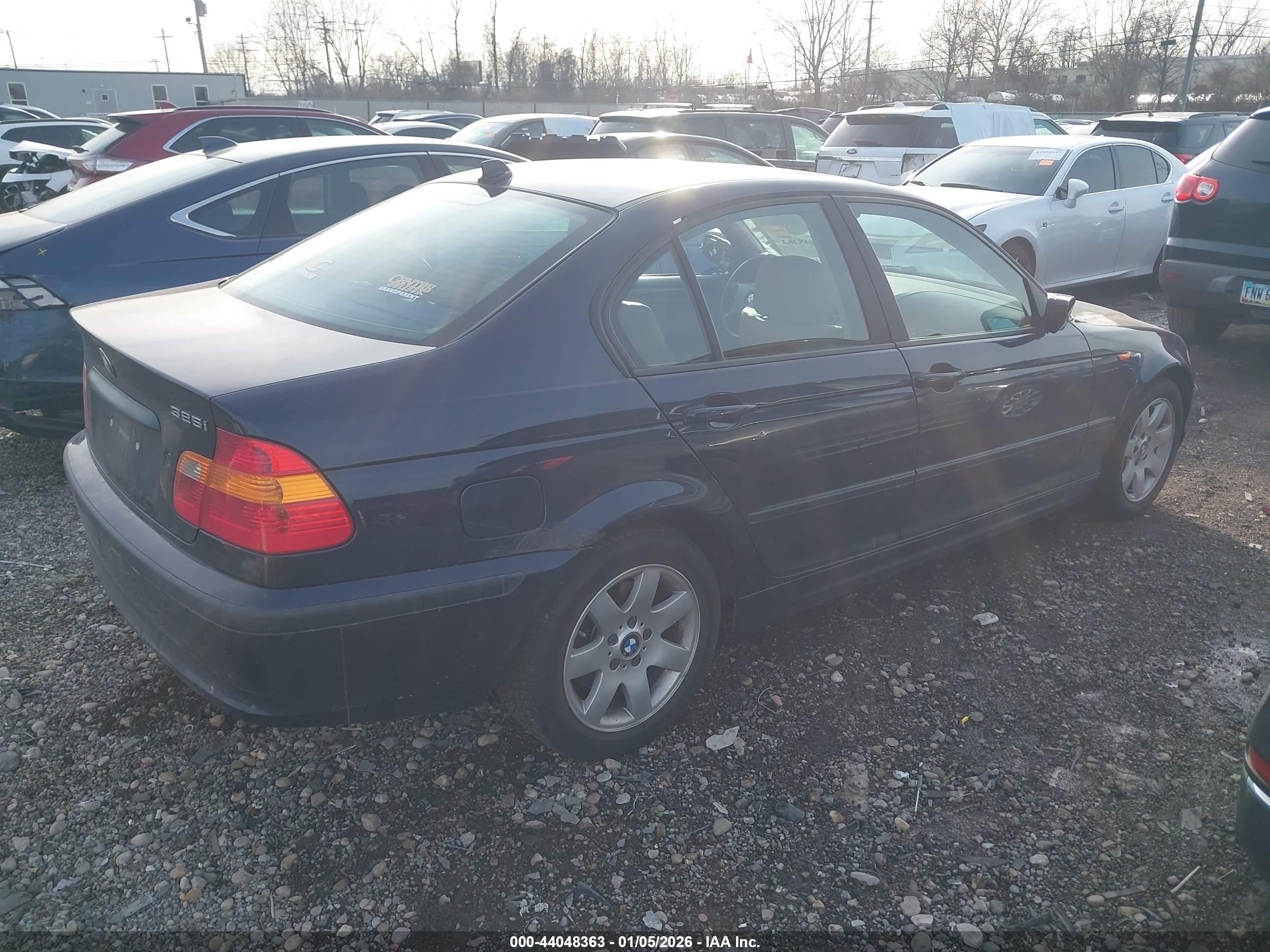 BMW 325I image 4