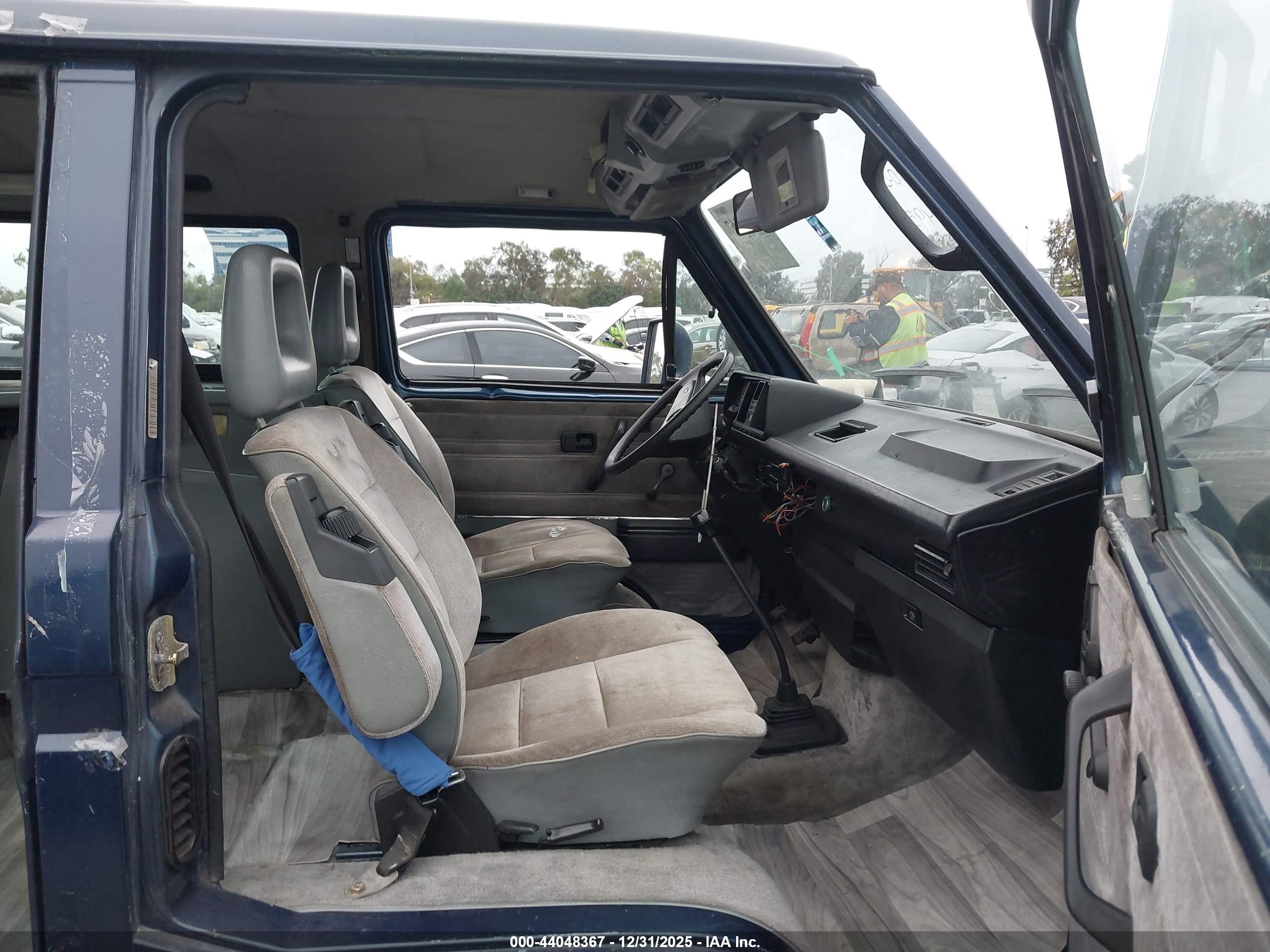 VOLKSWAGEN VANAGON image 5