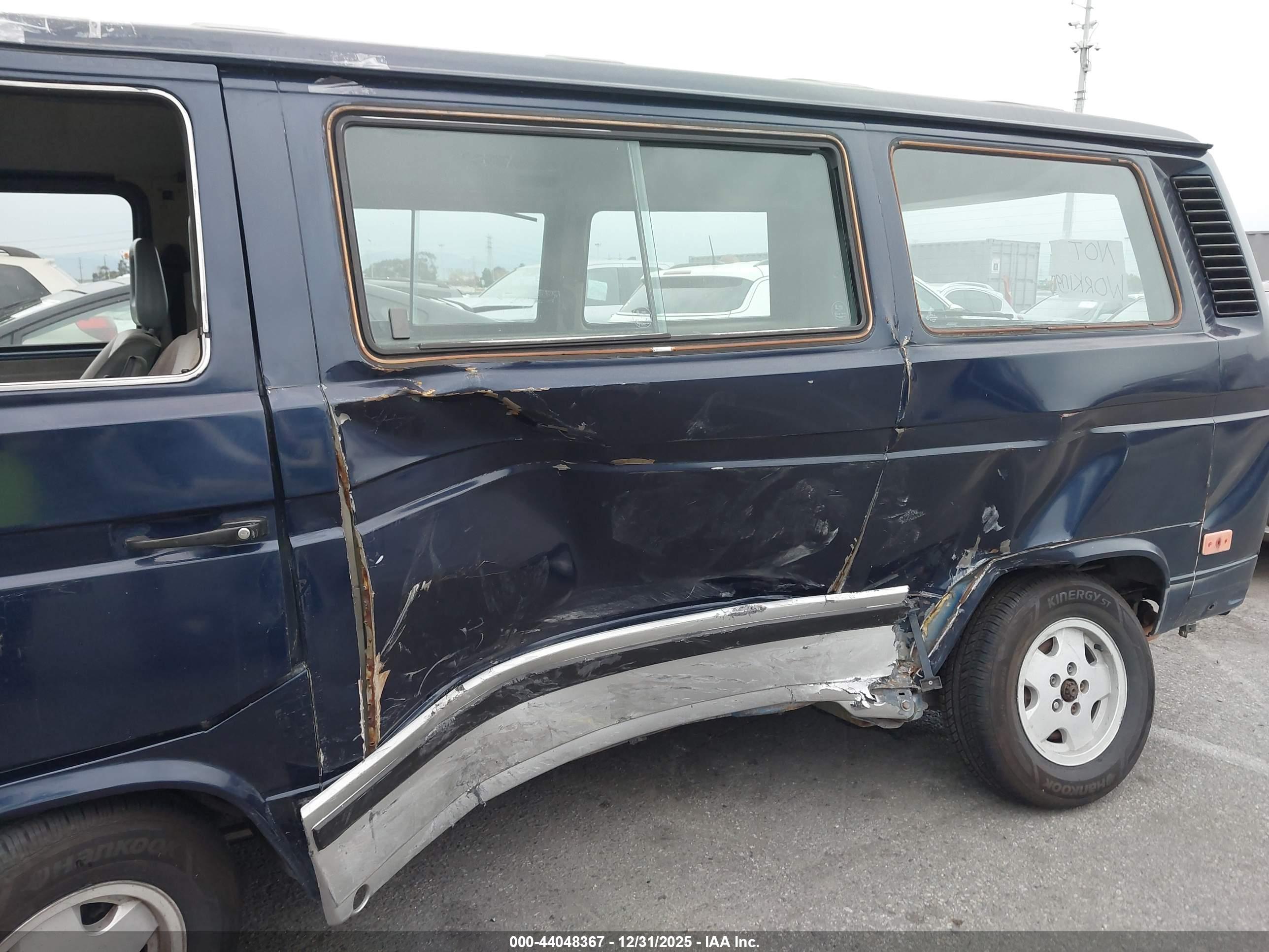 VOLKSWAGEN VANAGON image 6