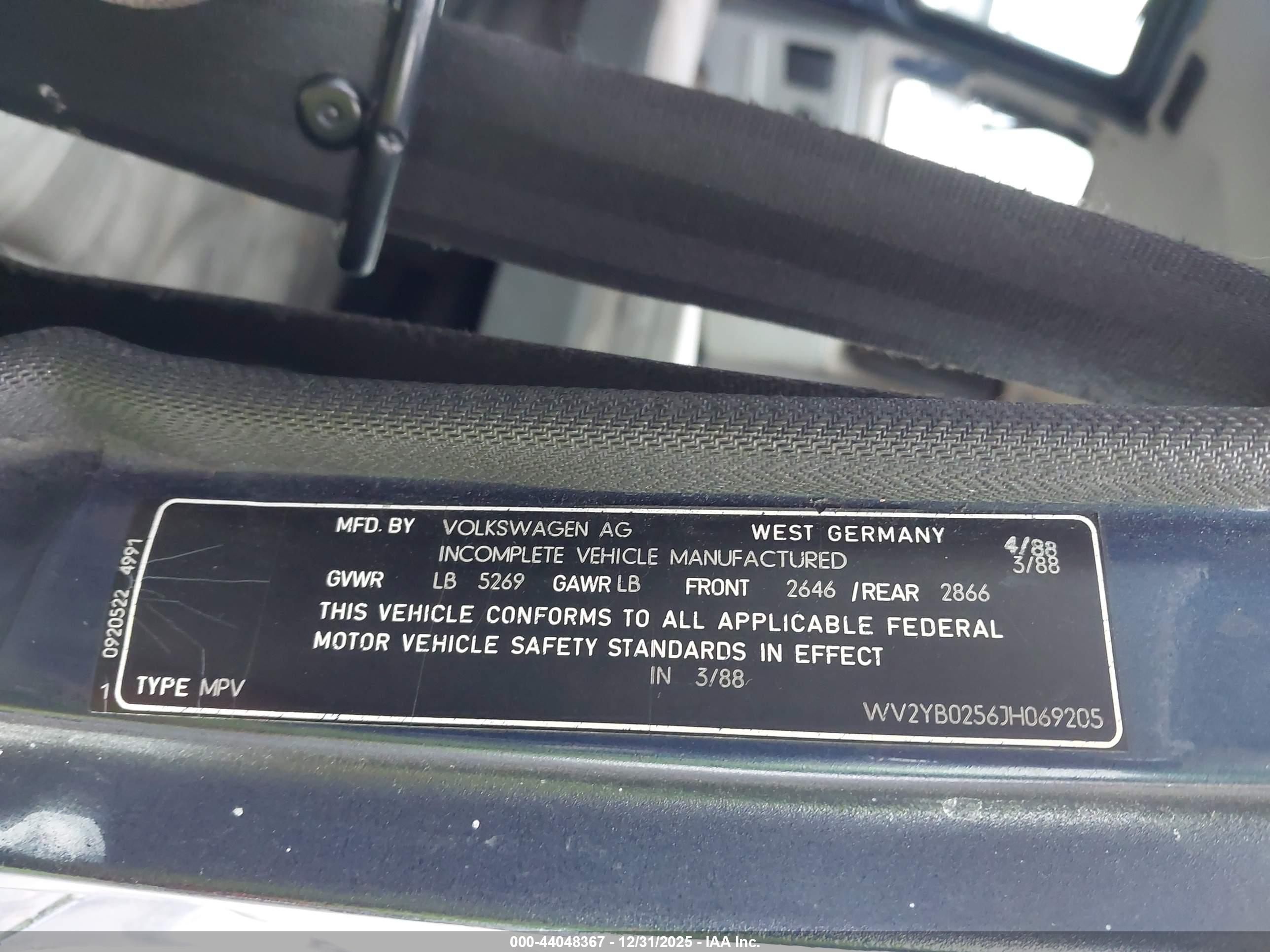 VOLKSWAGEN VANAGON image 9