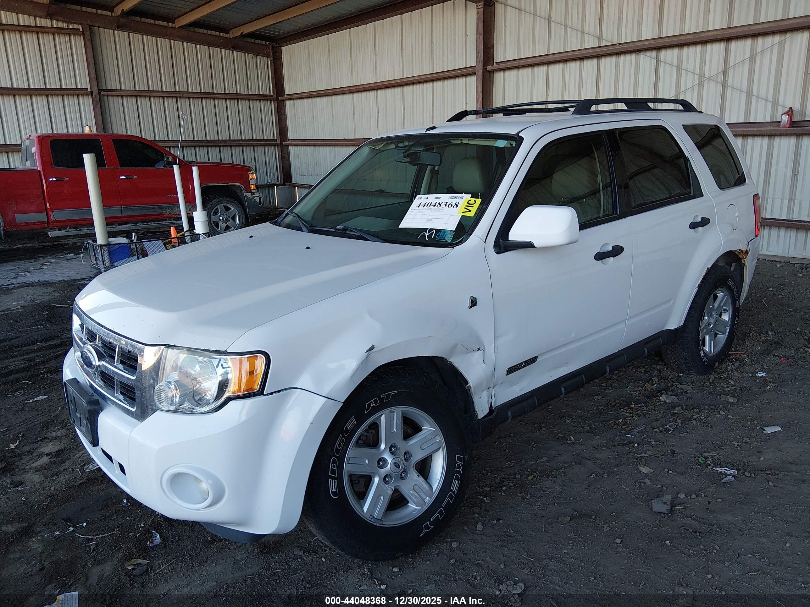 FORD ESCAPE image 2
