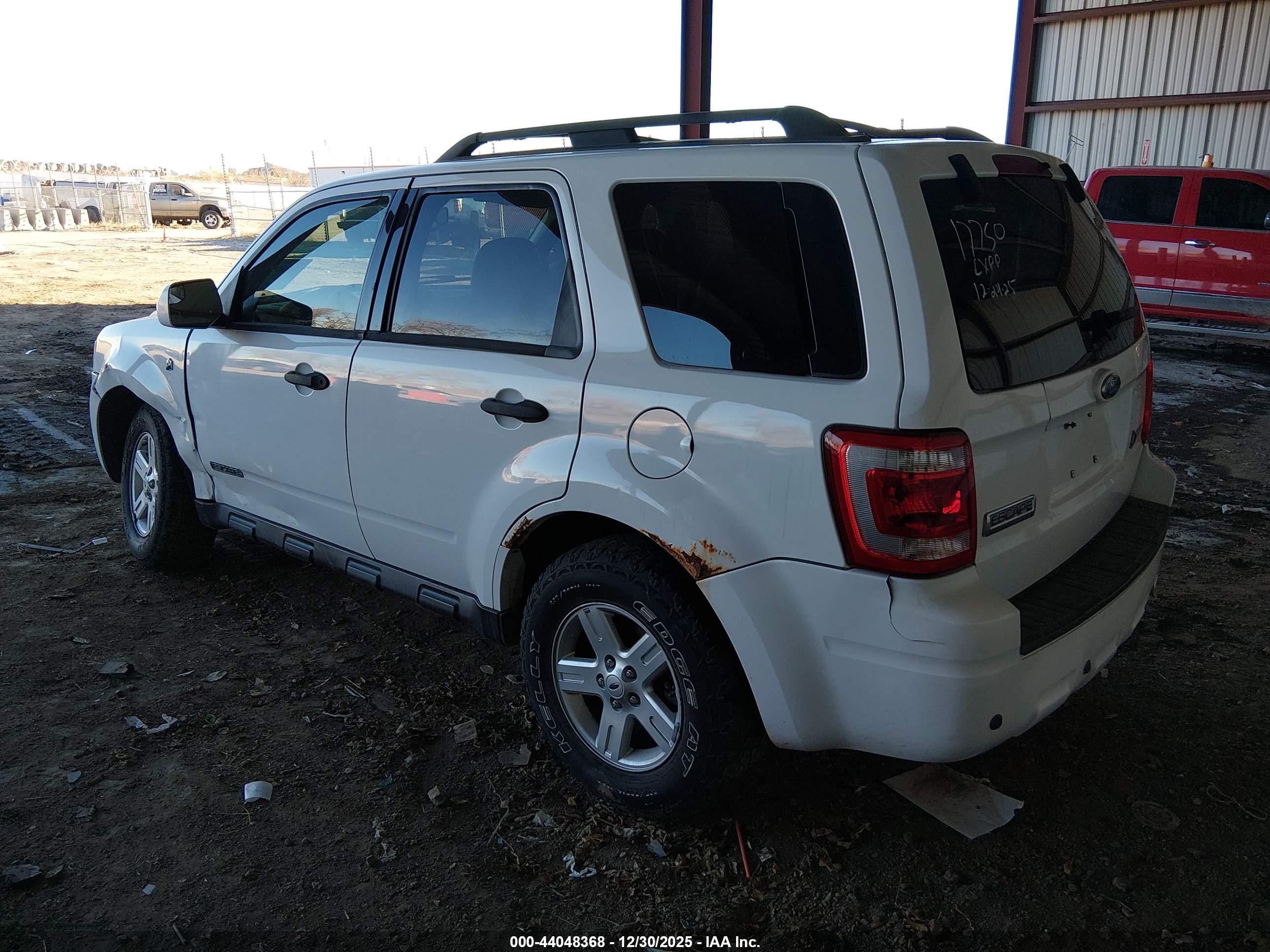 FORD ESCAPE image 3