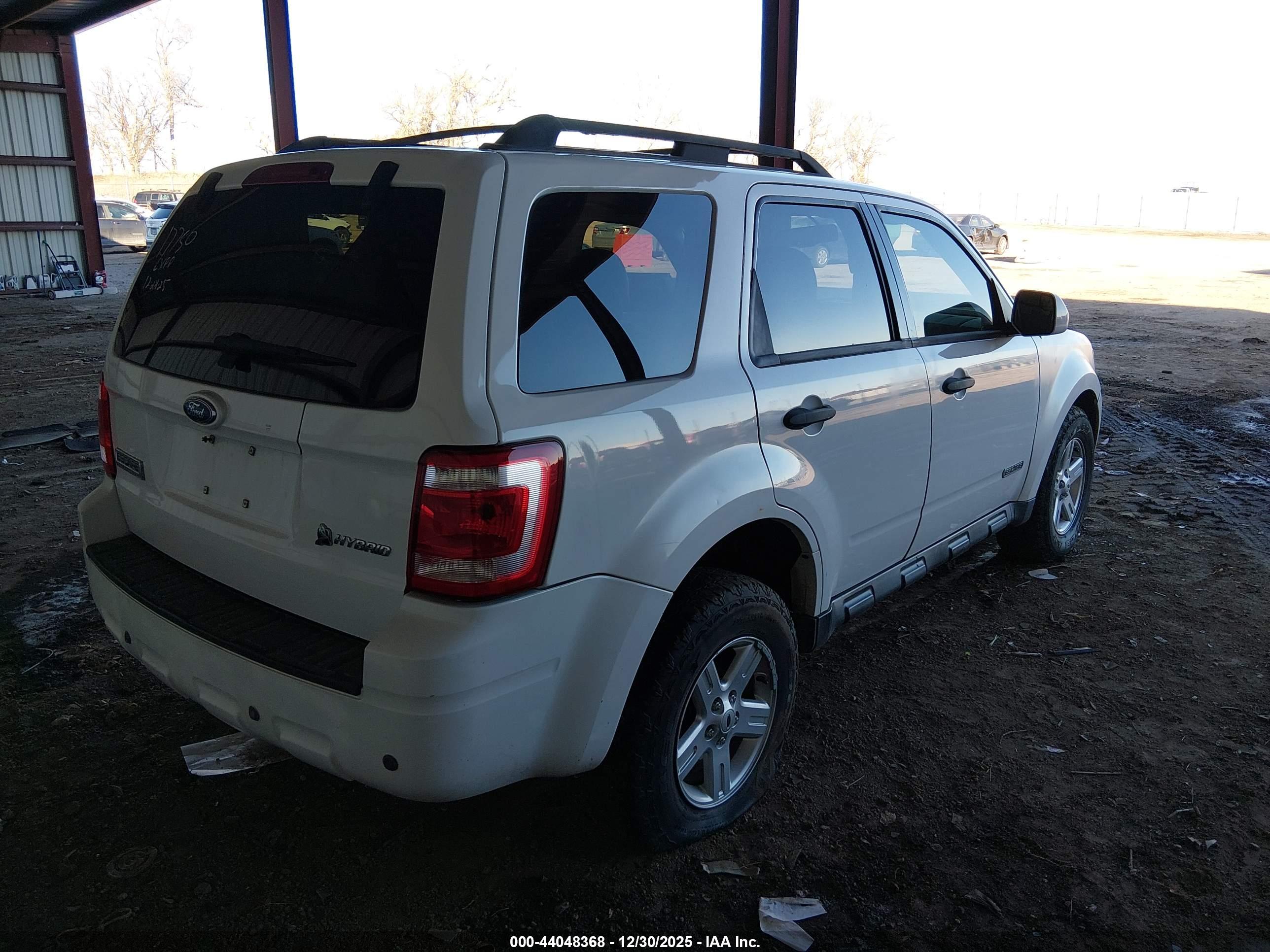 FORD ESCAPE image 4