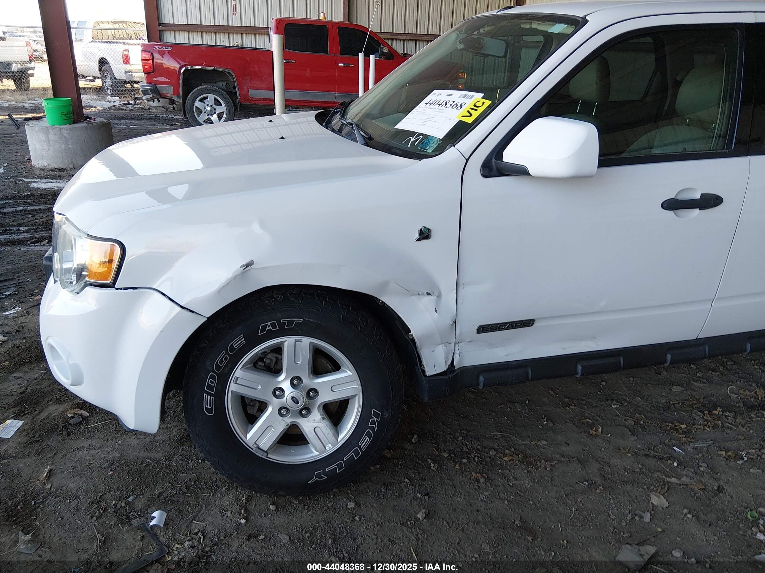 FORD ESCAPE image 6