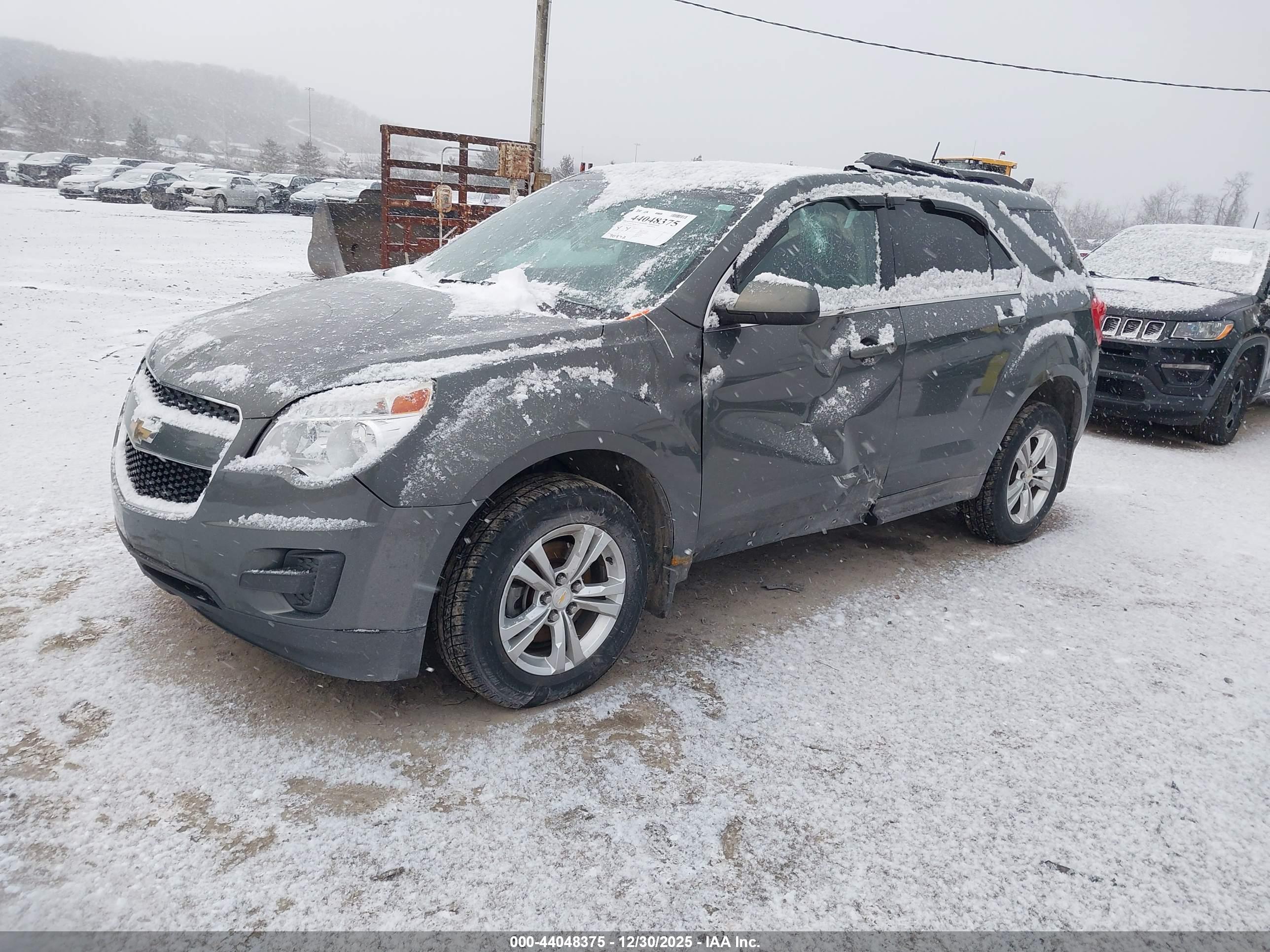 CHEVROLET EQUINOX image 2