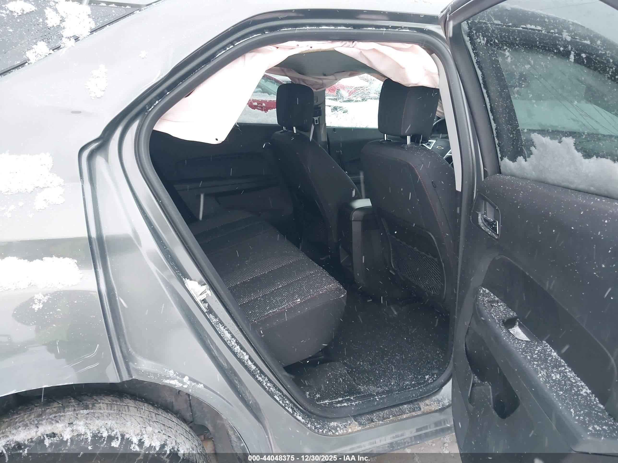 CHEVROLET EQUINOX image 8