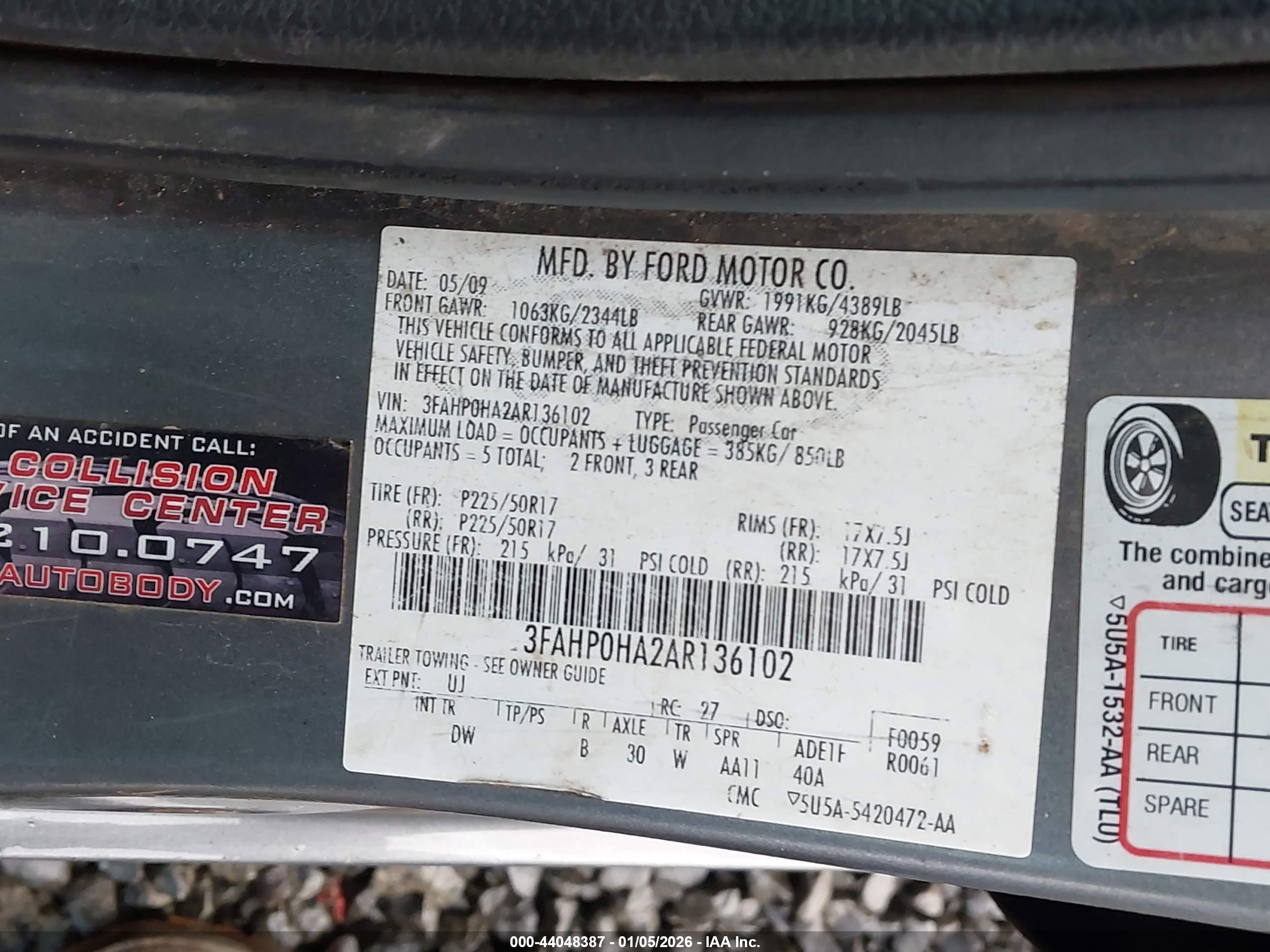 FORD FUSION image 9