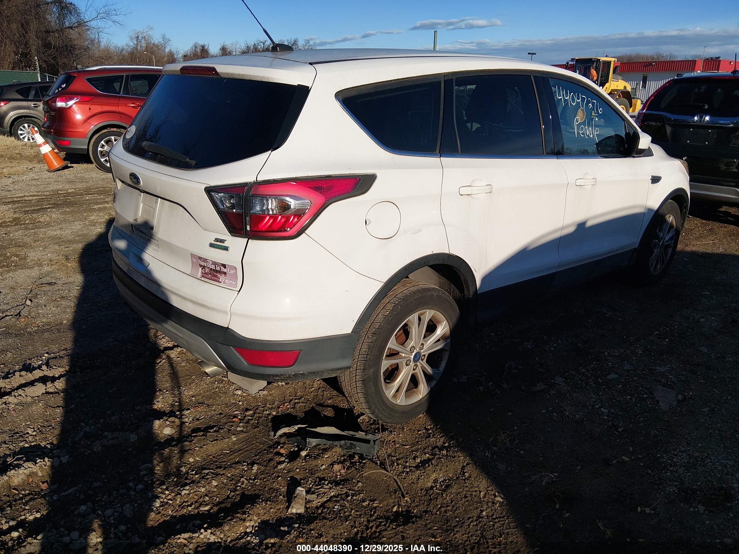 FORD ESCAPE image 4